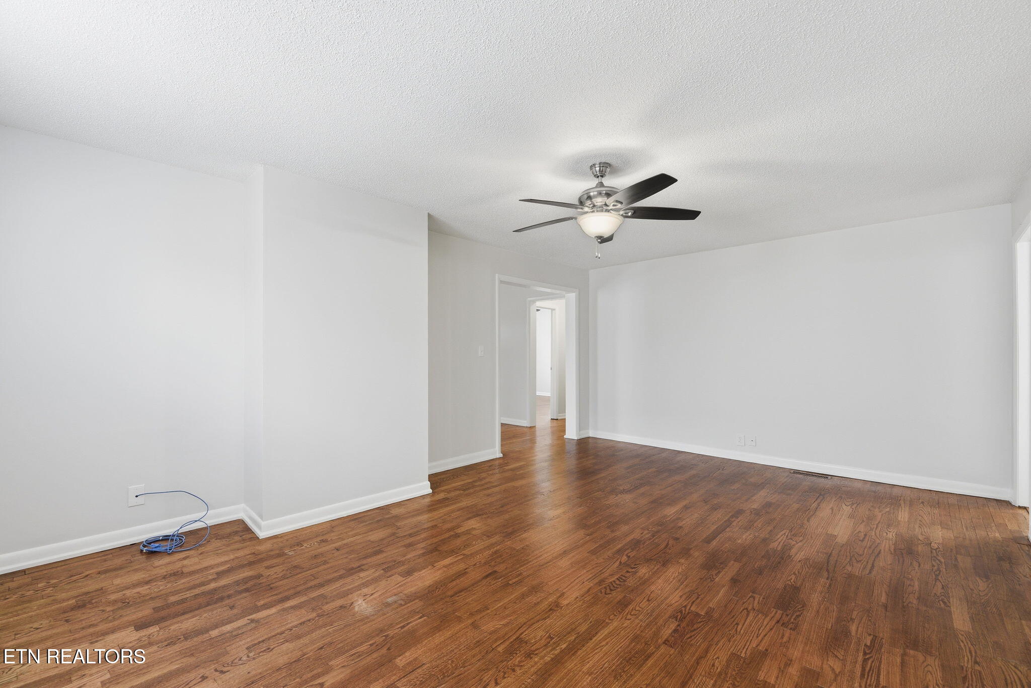 409 W 1st Avenue Lenoir City TN 37771