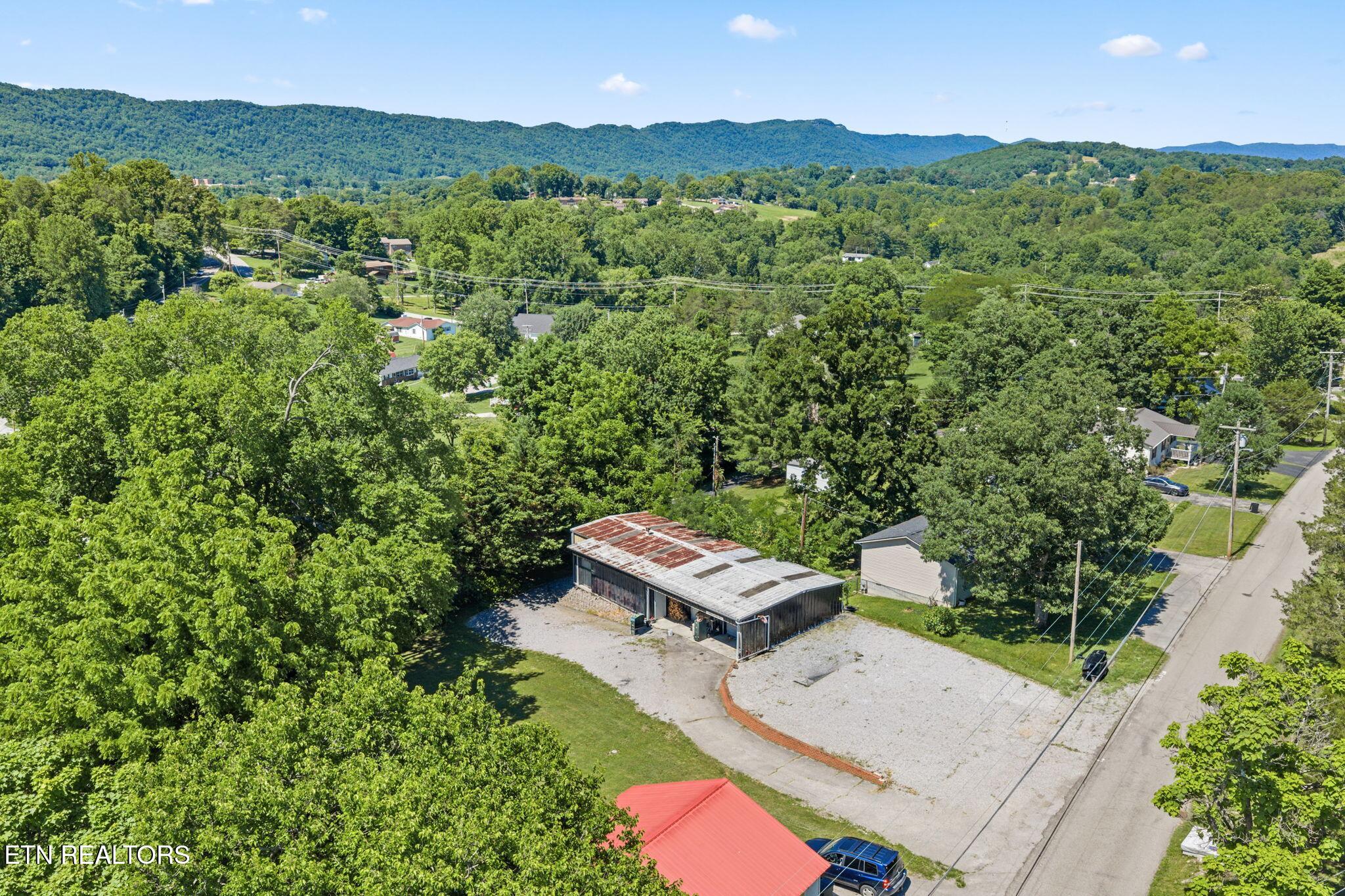 116 Blue Drive Lafollette TN 37766