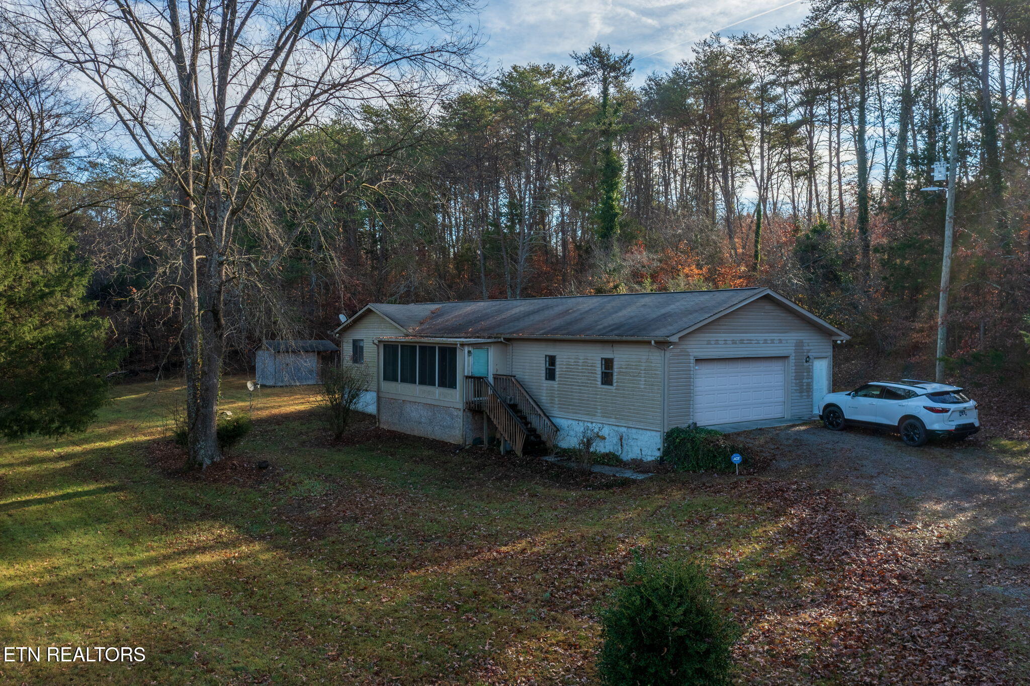 1689 Mccleary Bend Road Sevierville TN 37876