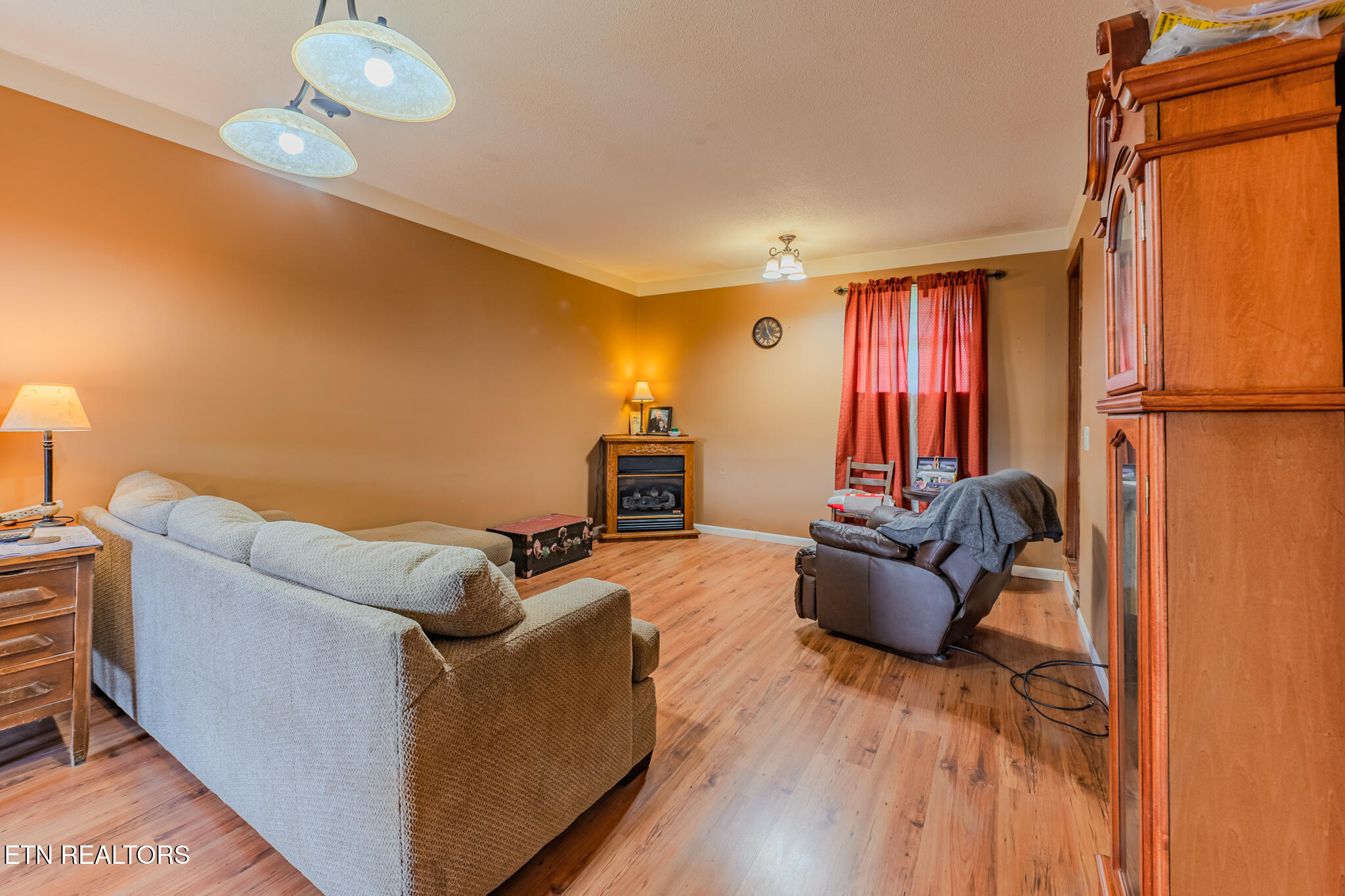 7686 Highway 63 Speedwell TN 37870