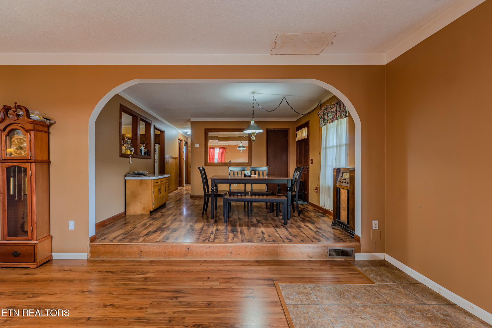 7686 Highway 63 Speedwell TN 37870