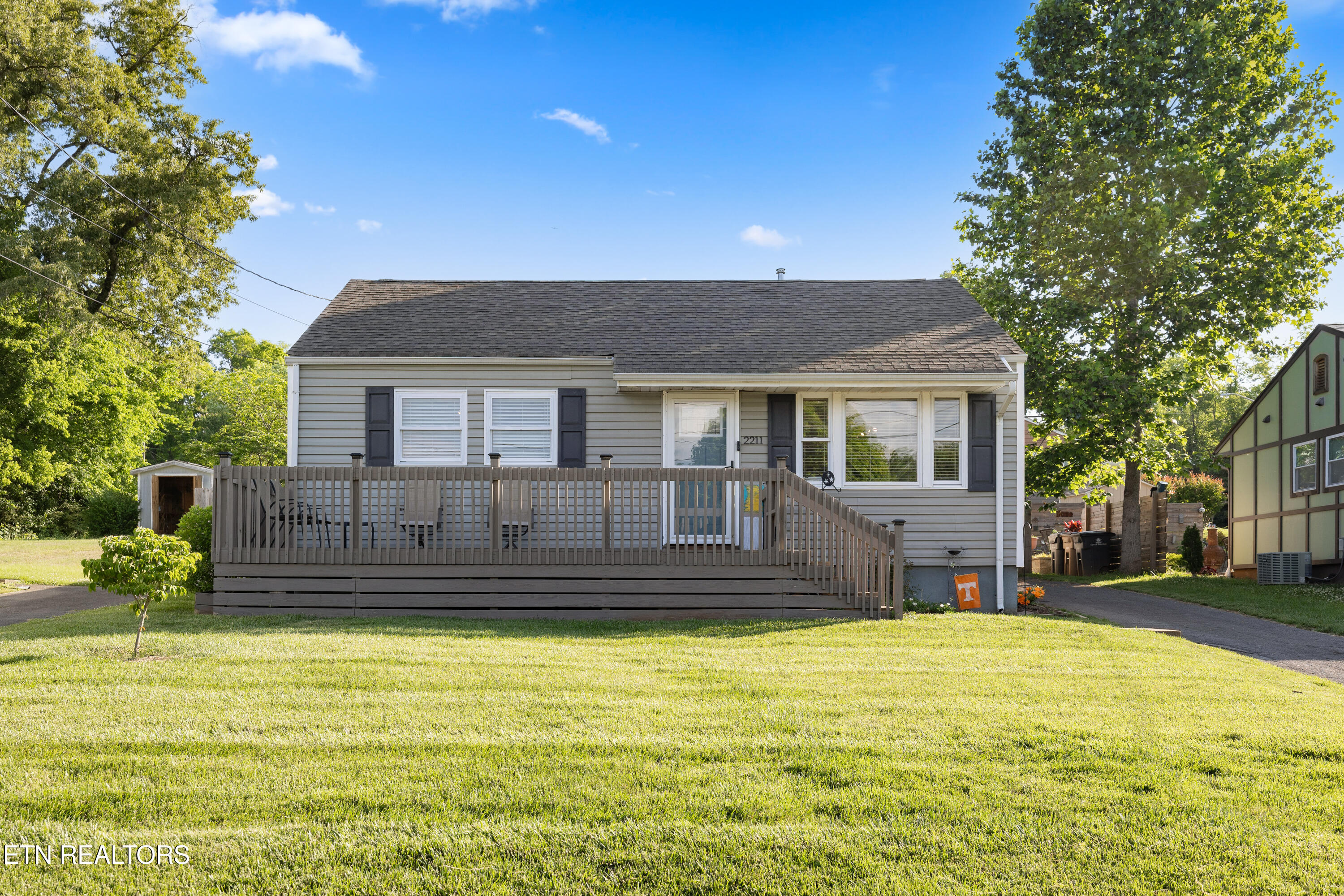 2211 Peachtree Street Knoxville TN 37920