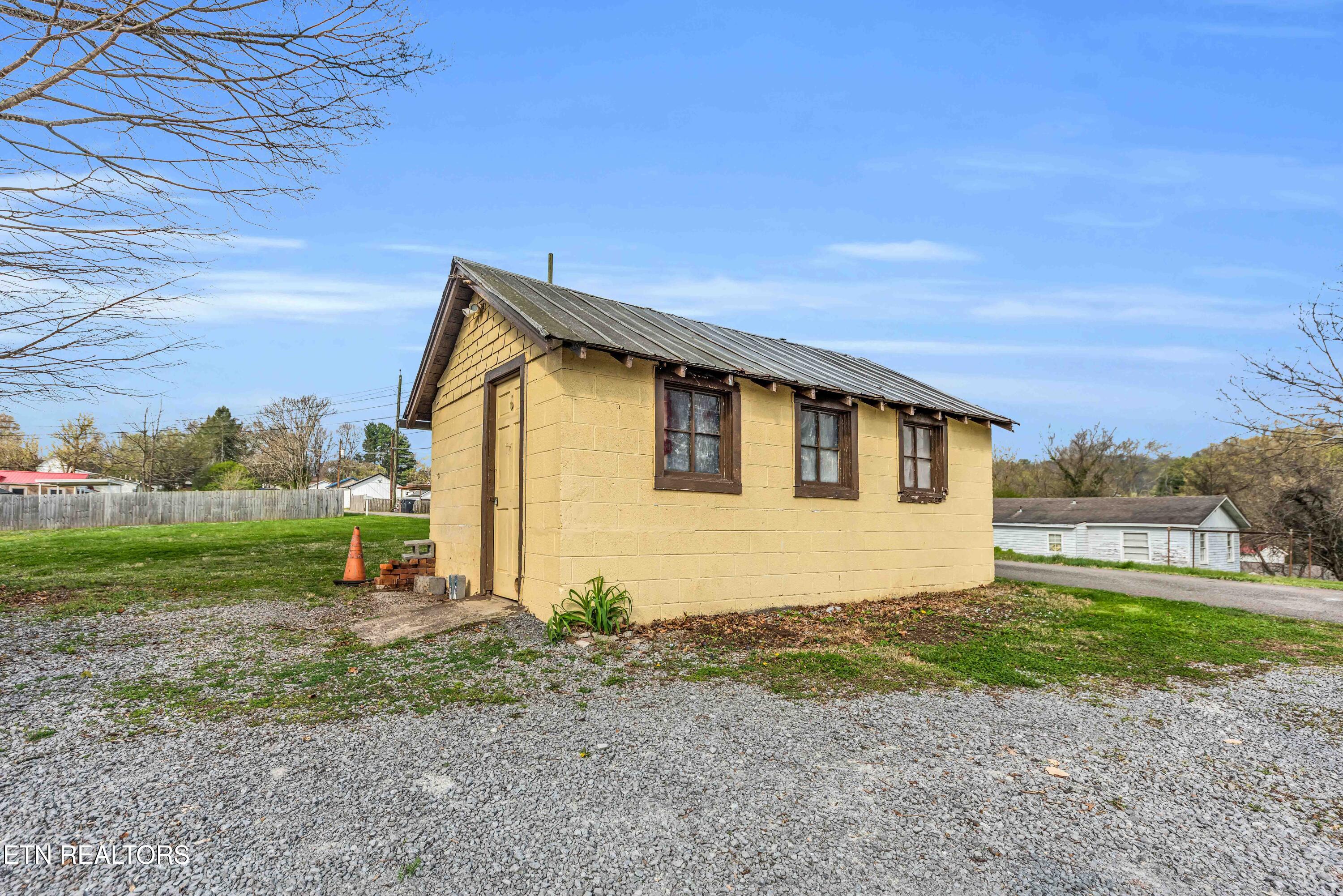 2415 Holbrook Drive Knoxville TN 37918