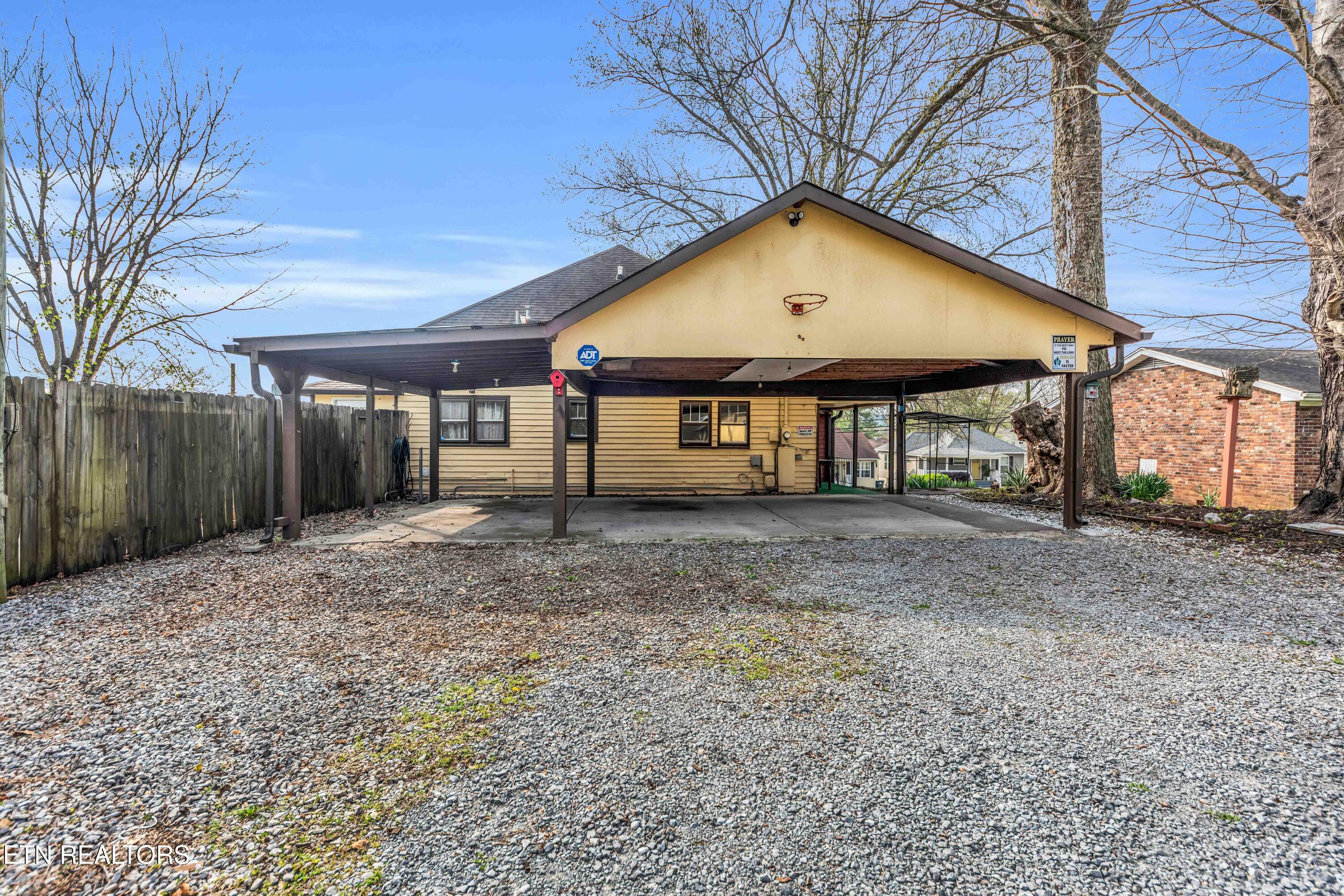 2415 Holbrook Drive Knoxville TN 37918