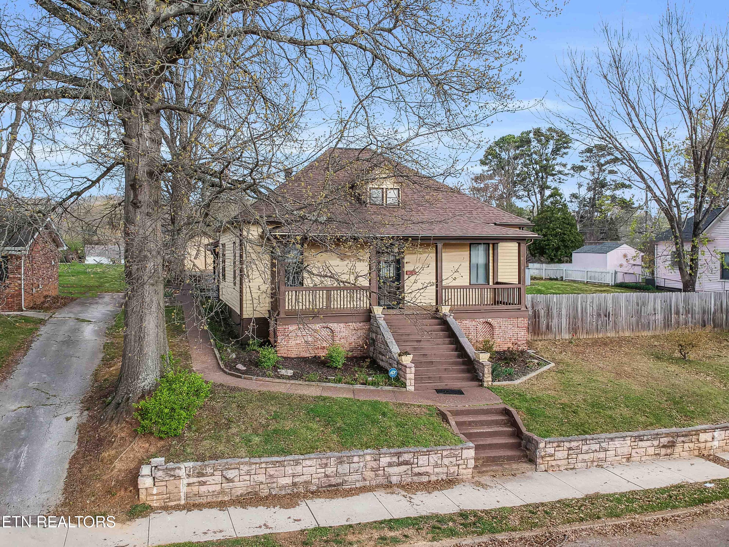 2415 Holbrook Drive Knoxville TN 37918