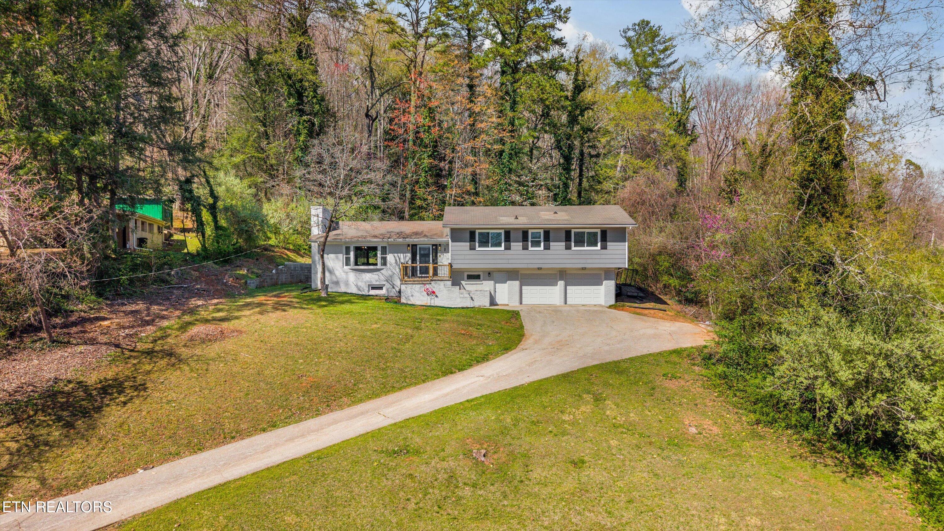 102 Canterbury Road Oak Ridge TN 37830