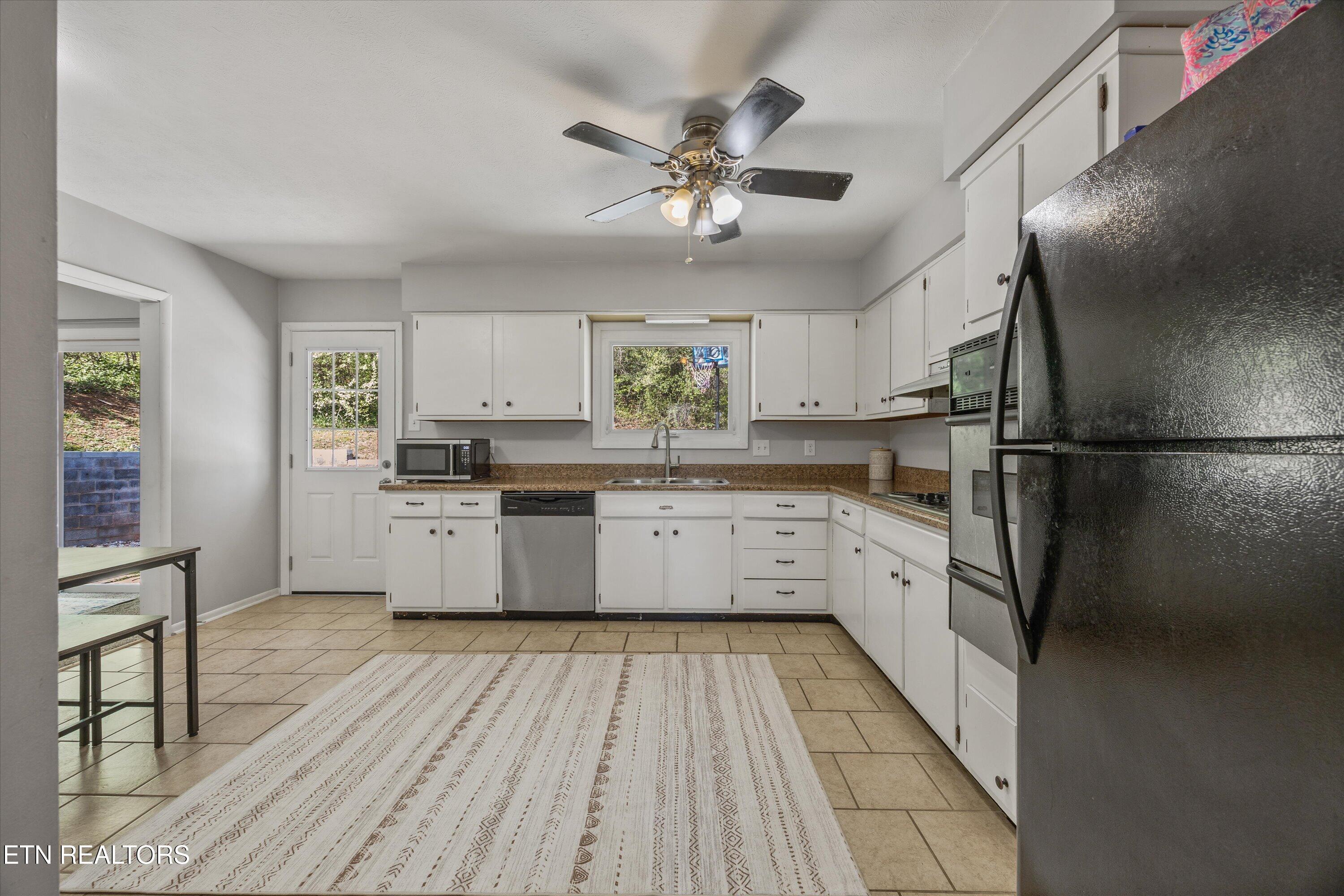102 Canterbury Road Oak Ridge TN 37830