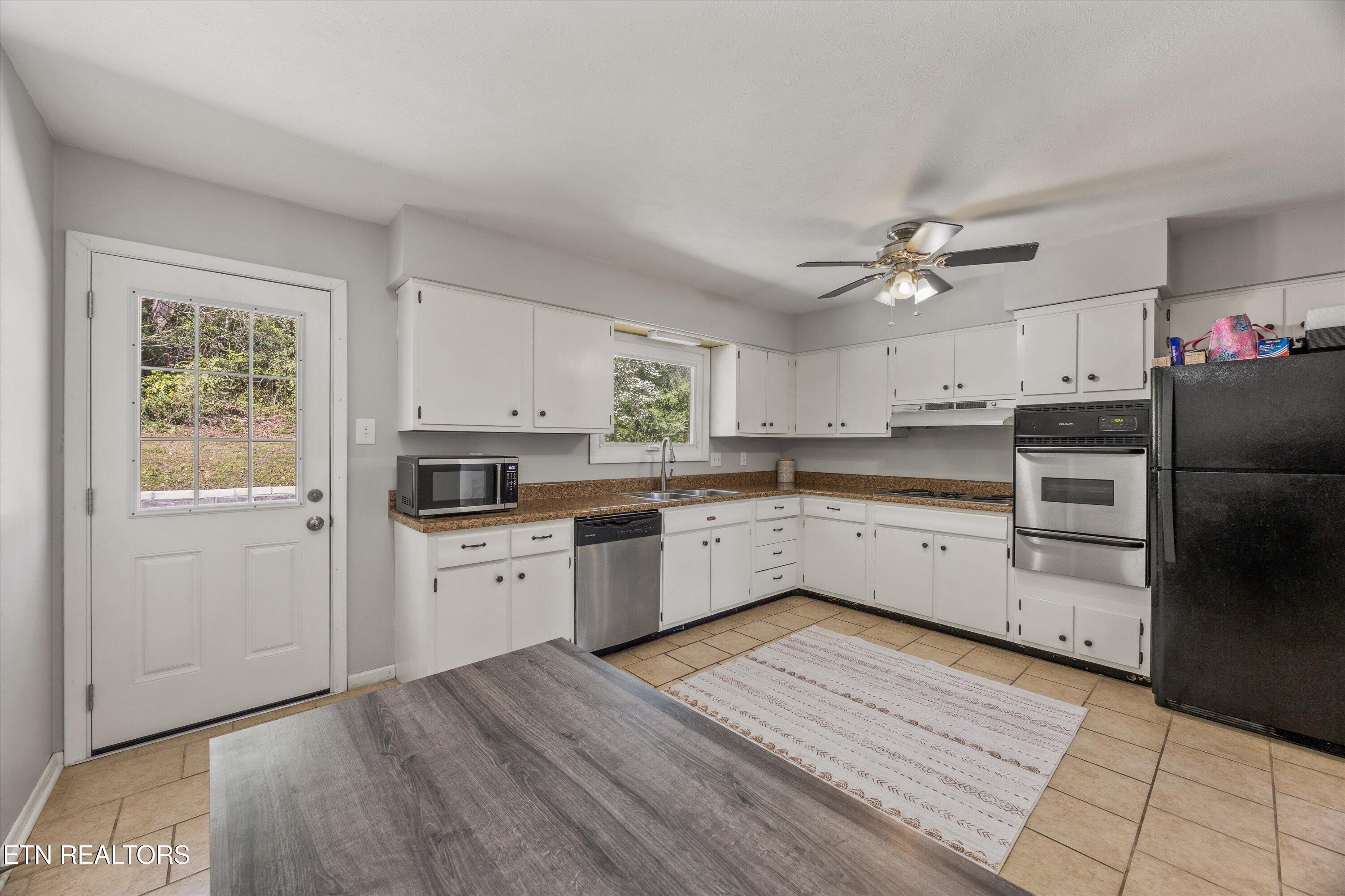 102 Canterbury Road Oak Ridge TN 37830
