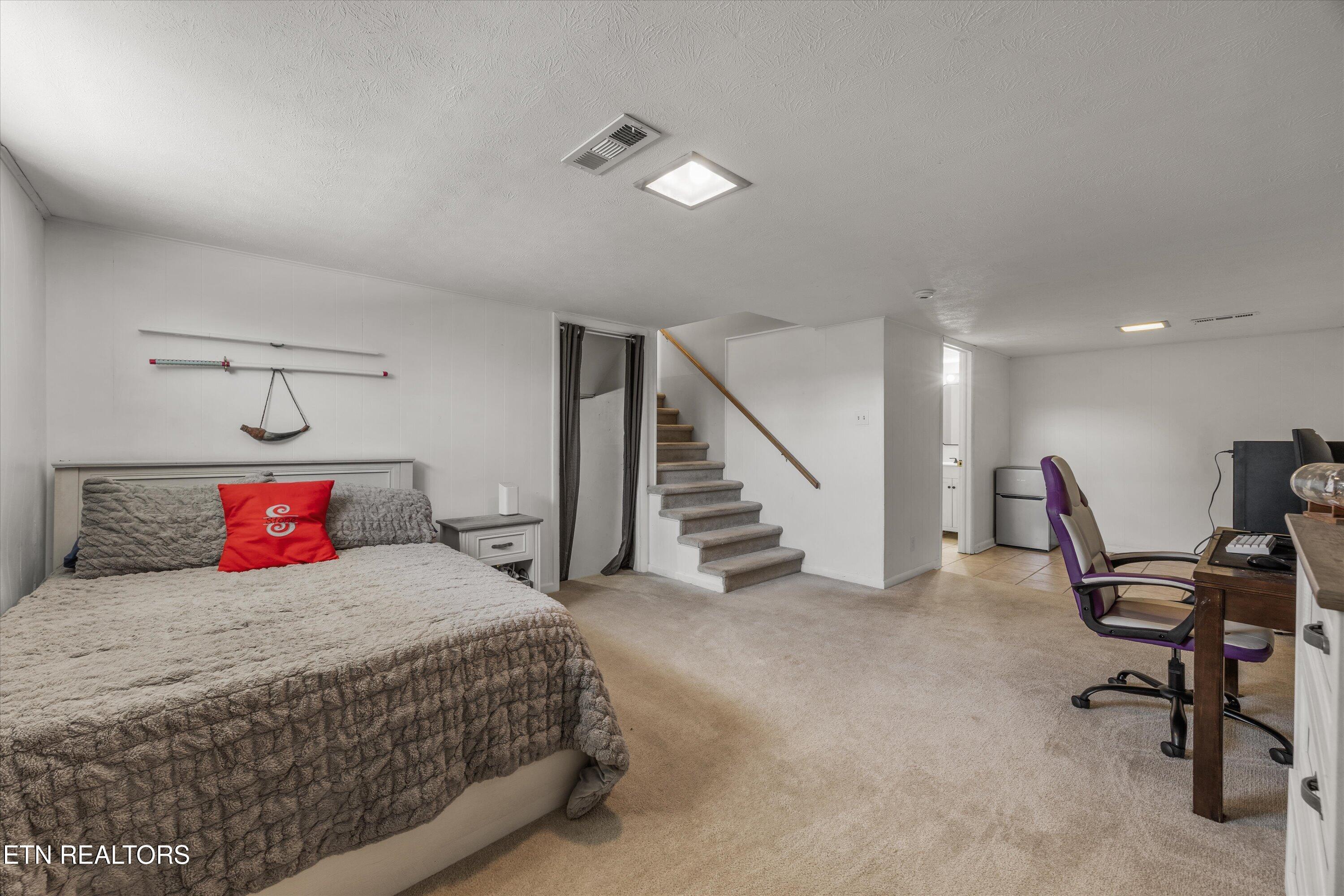 102 Canterbury Road Oak Ridge TN 37830