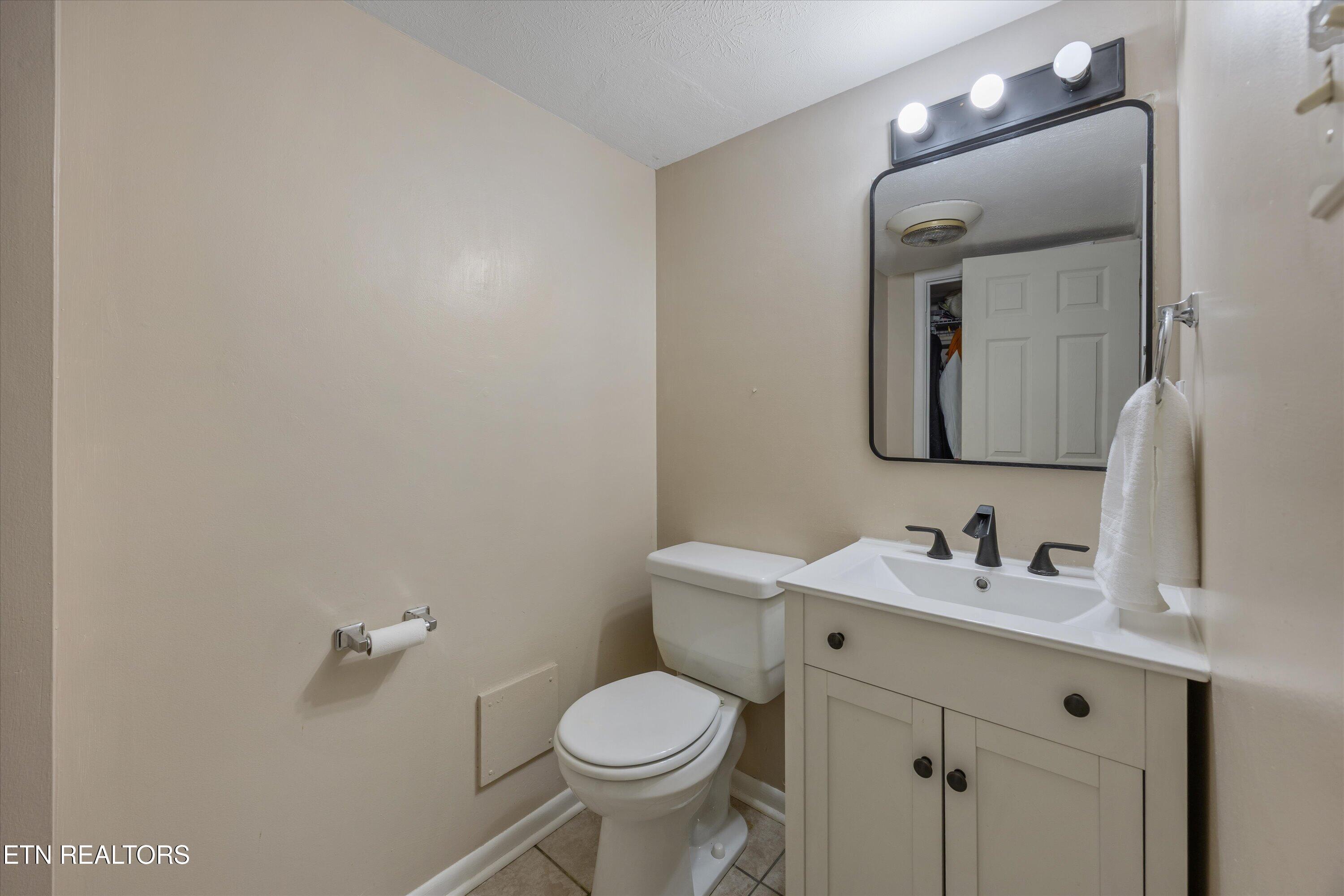 102 Canterbury Road Oak Ridge TN 37830