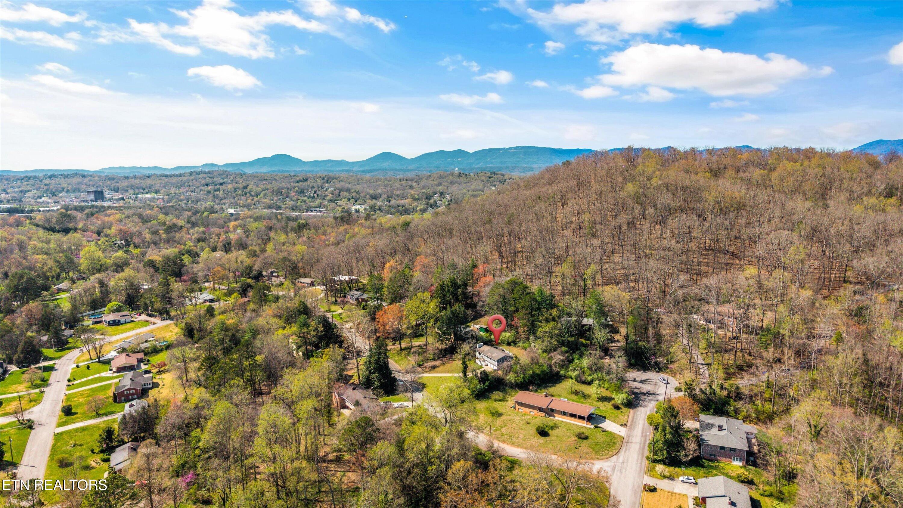 102 Canterbury Road Oak Ridge TN 37830