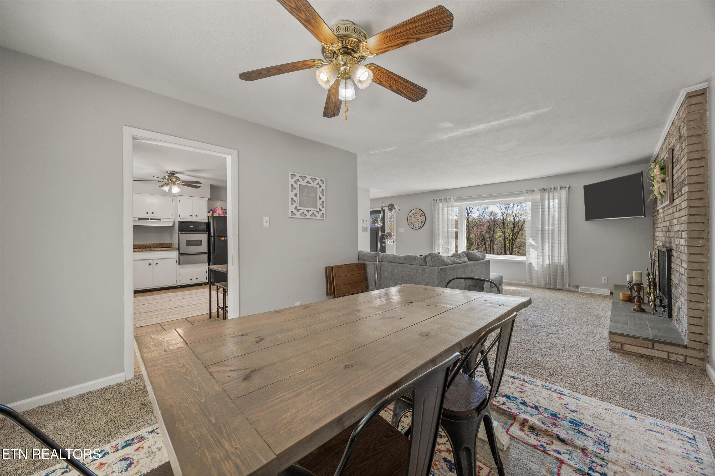 102 Canterbury Road Oak Ridge TN 37830