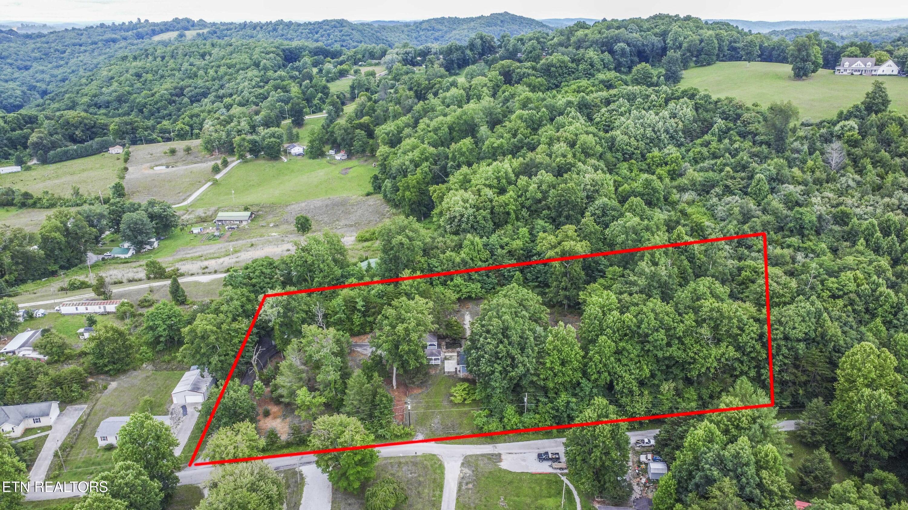 285 Vanover Lane Jacksboro TN 37757
