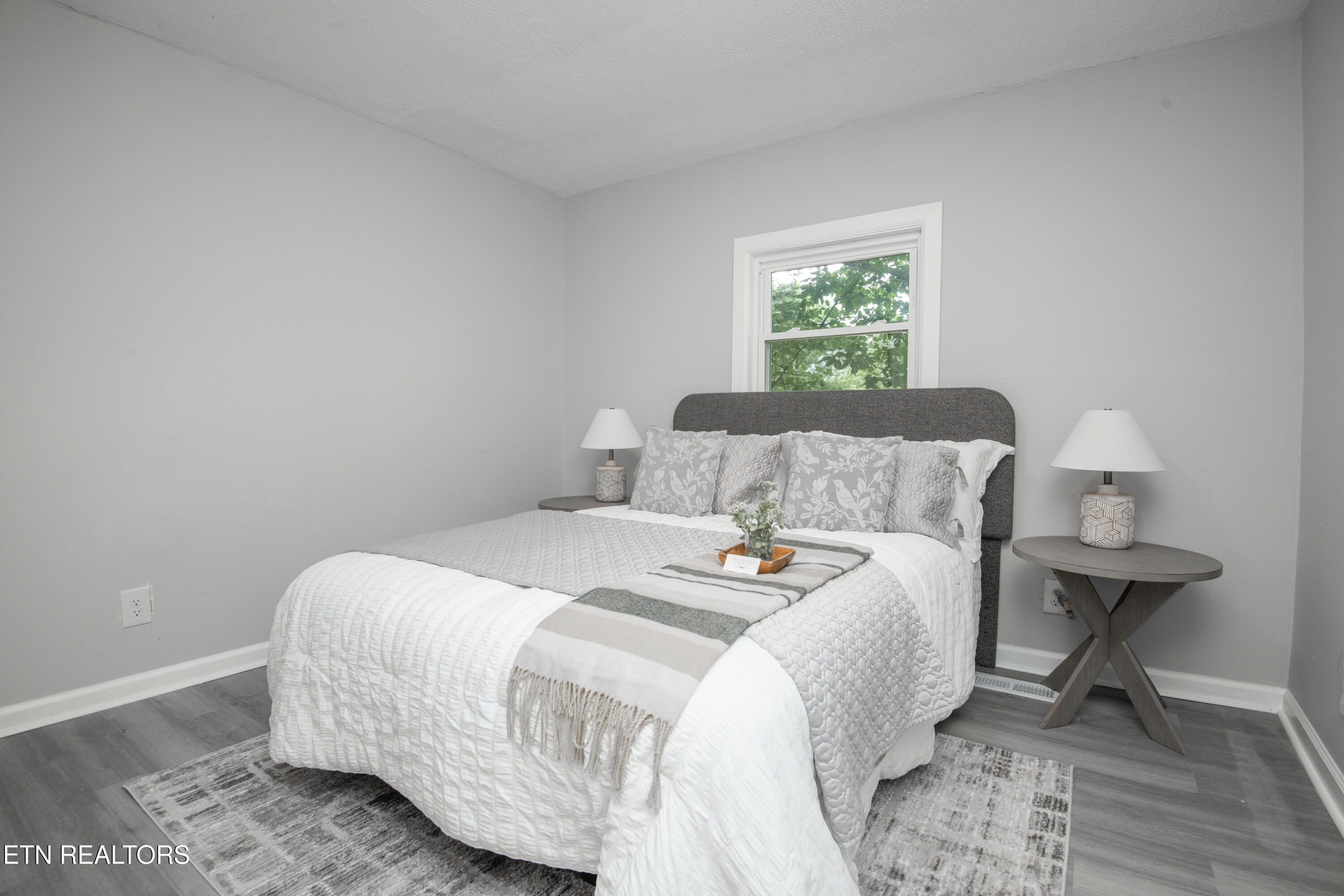 285 Vanover Lane Jacksboro TN 37757