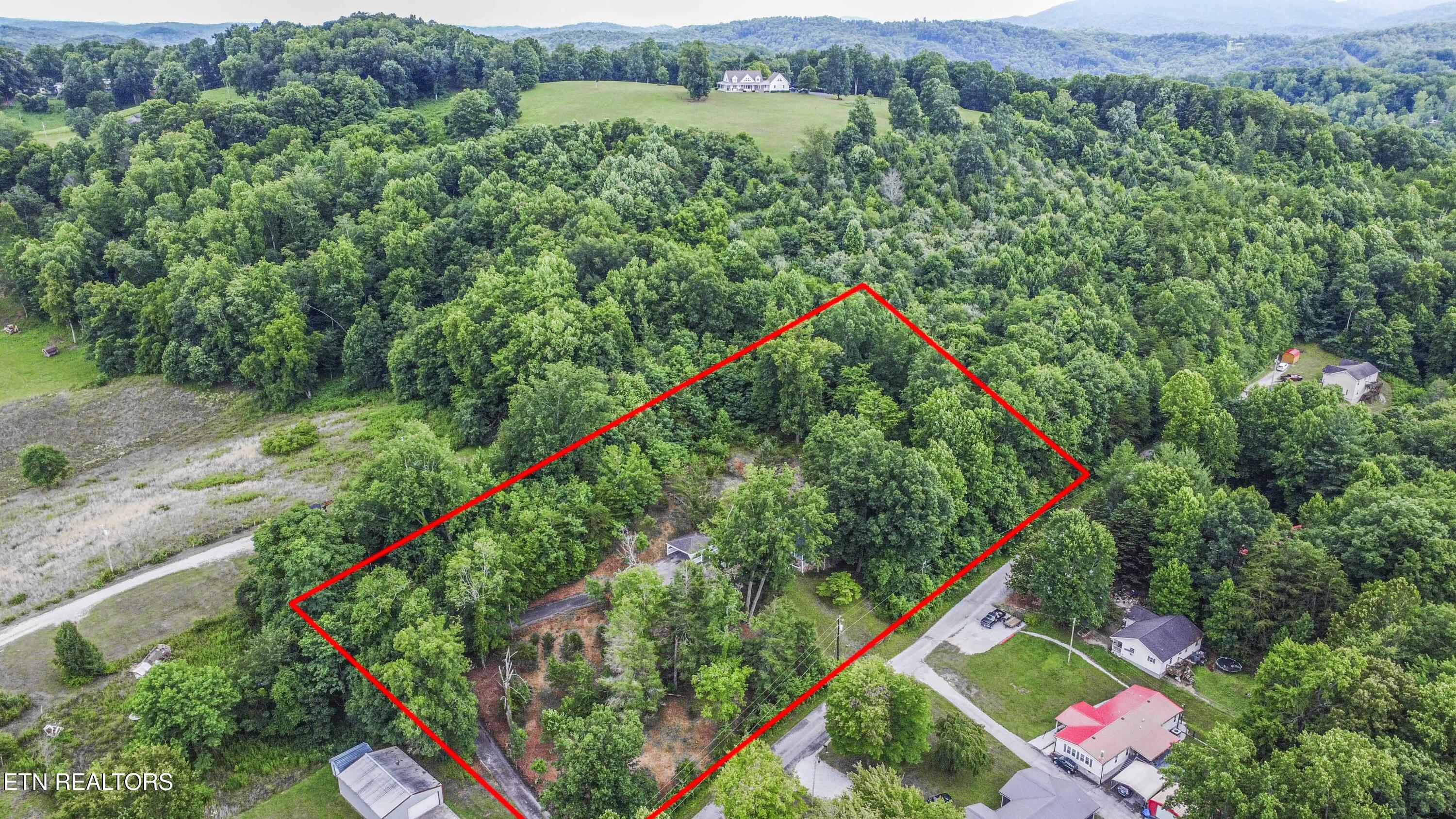 285 Vanover Lane Jacksboro TN 37757