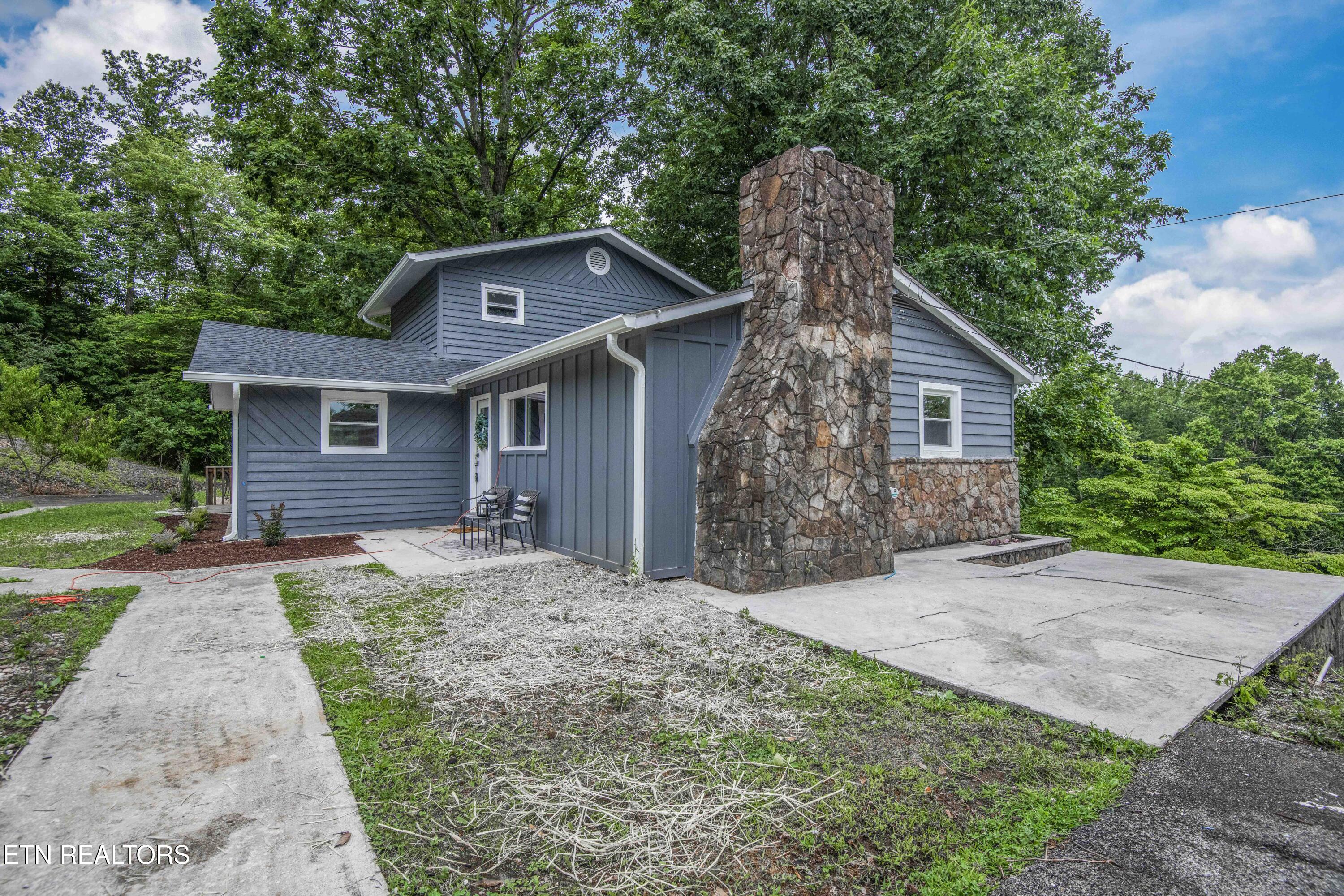 285 Vanover Lane Jacksboro TN 37757