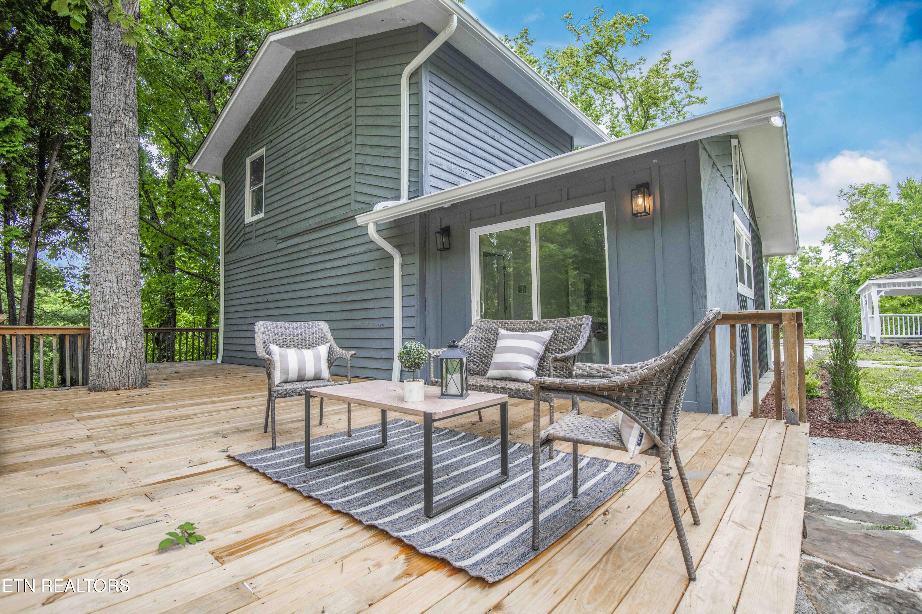 285 Vanover Lane Jacksboro TN 37757