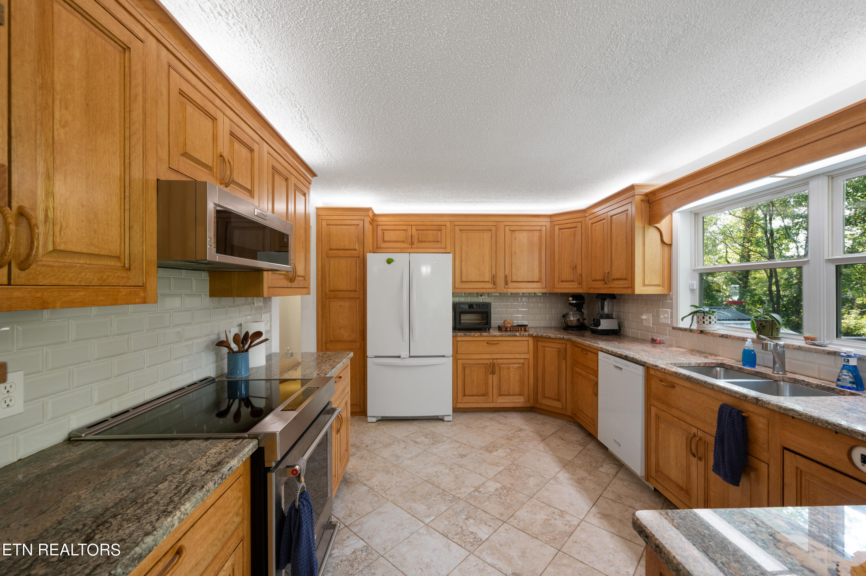 179 Smith Road Clinton TN 37716