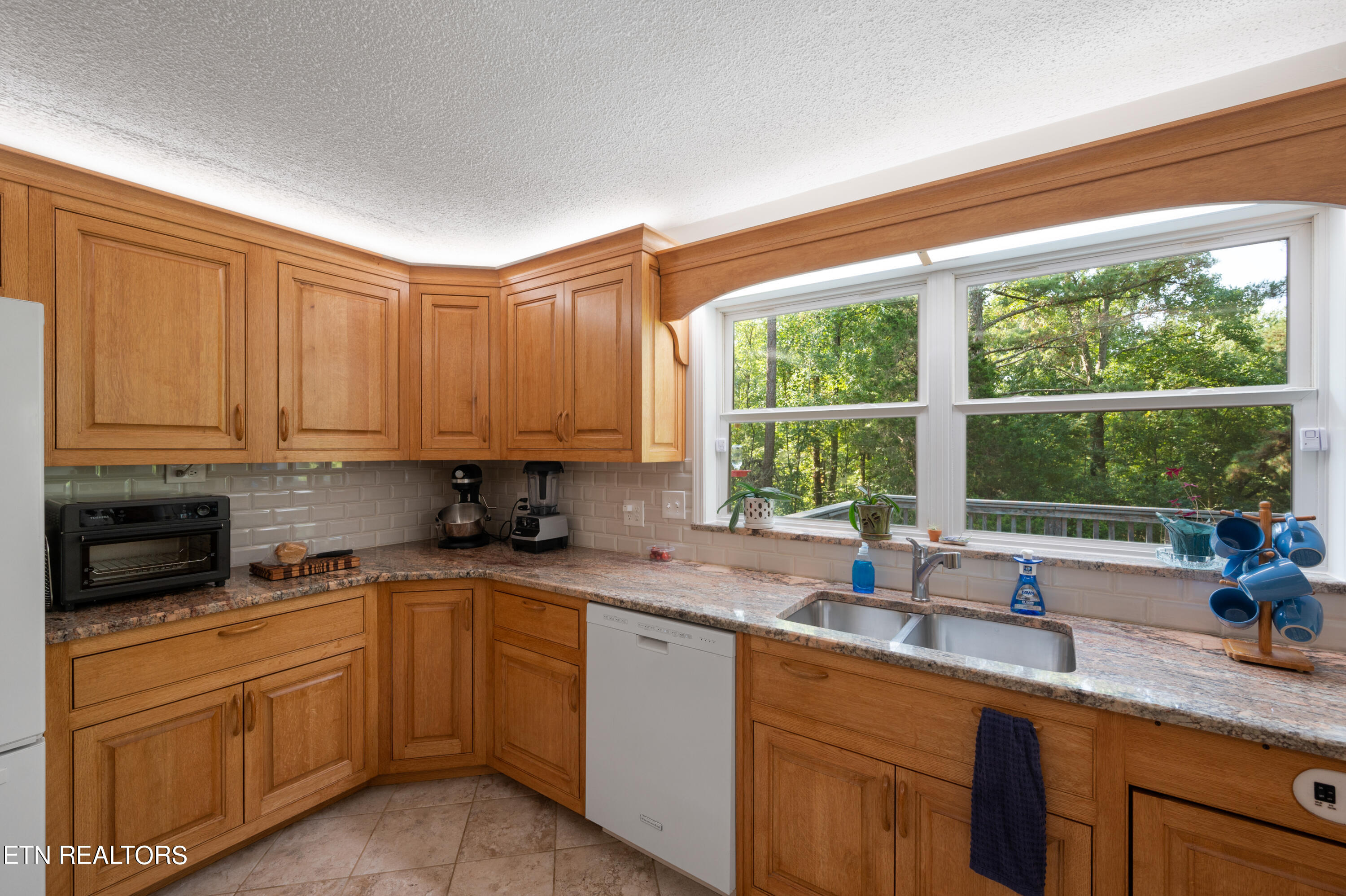 179 Smith Road Clinton TN 37716