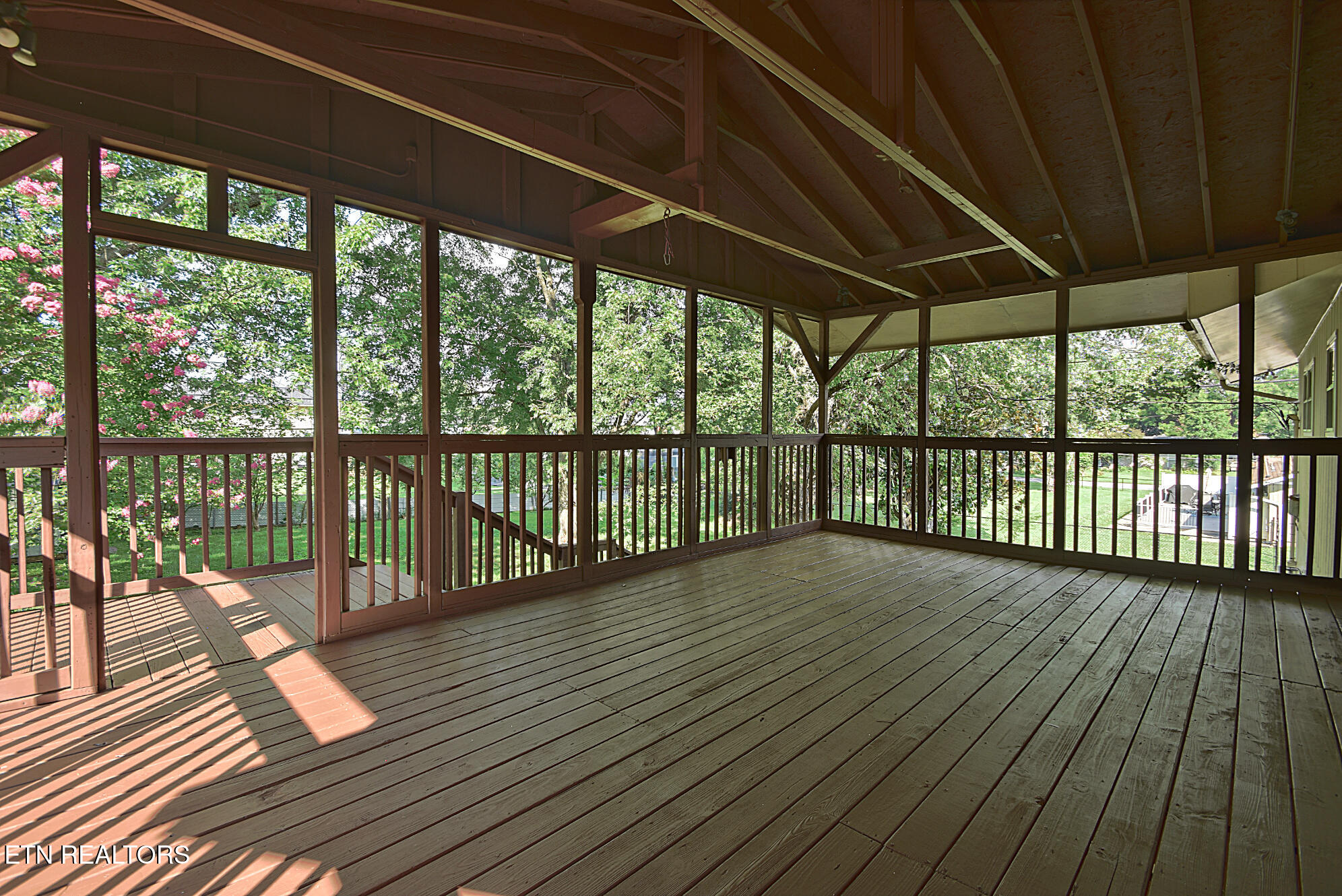 7704 Whitcomb Road Powell TN 37849