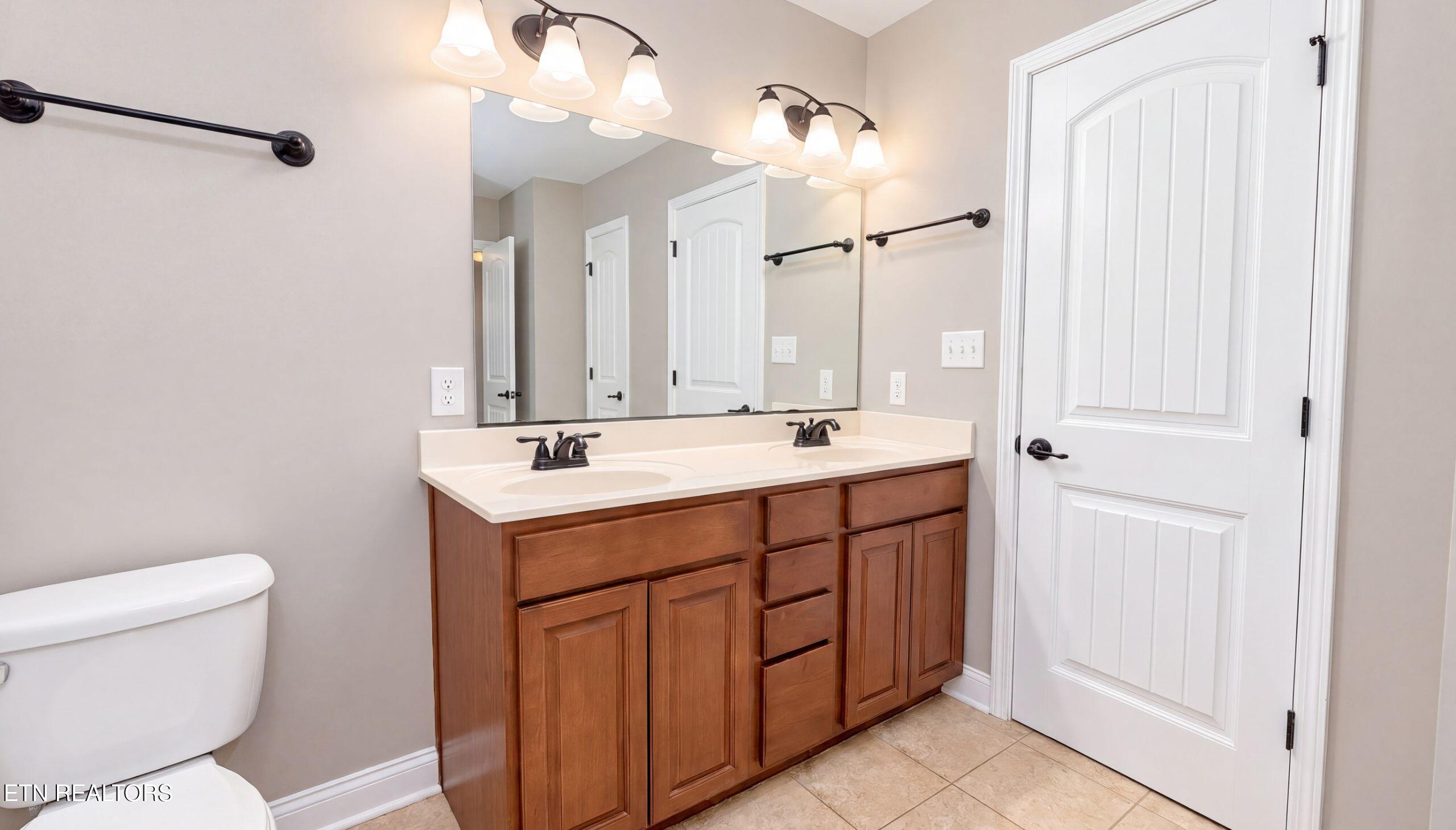 8337 Shoregate Lane Knoxville TN 37938