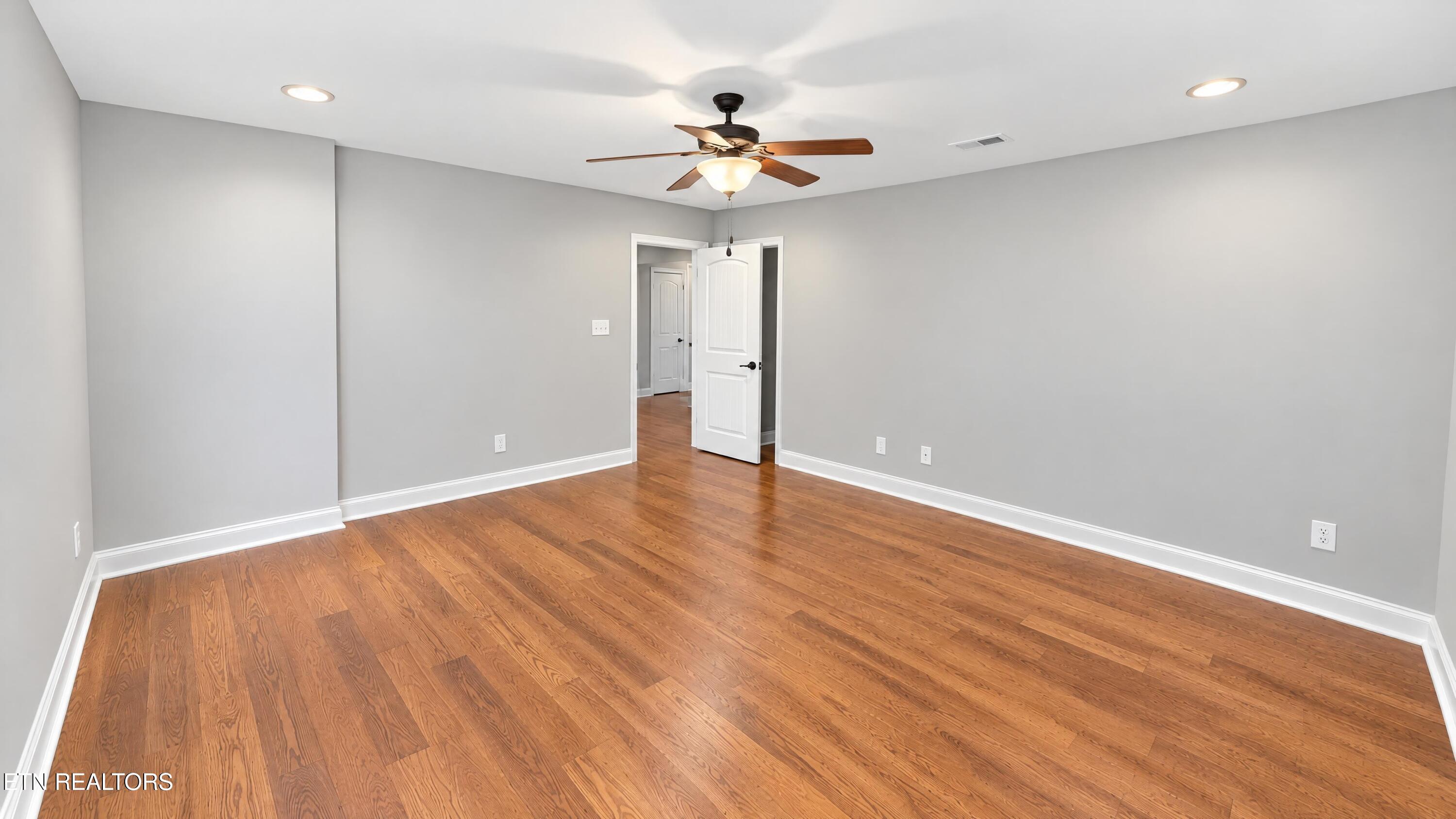 8337 Shoregate Lane Knoxville TN 37938