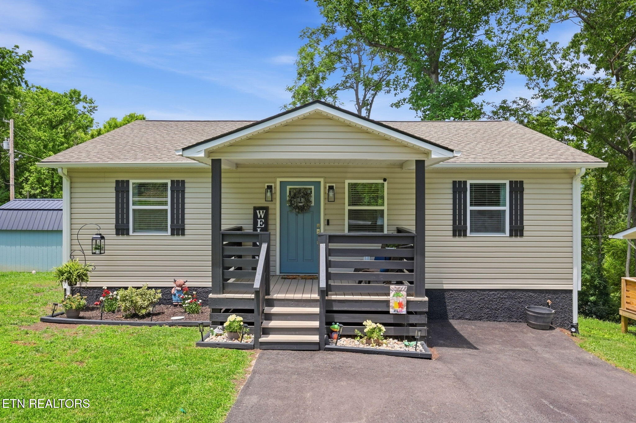 412 W Hemlock Street Lafollette TN 37766
