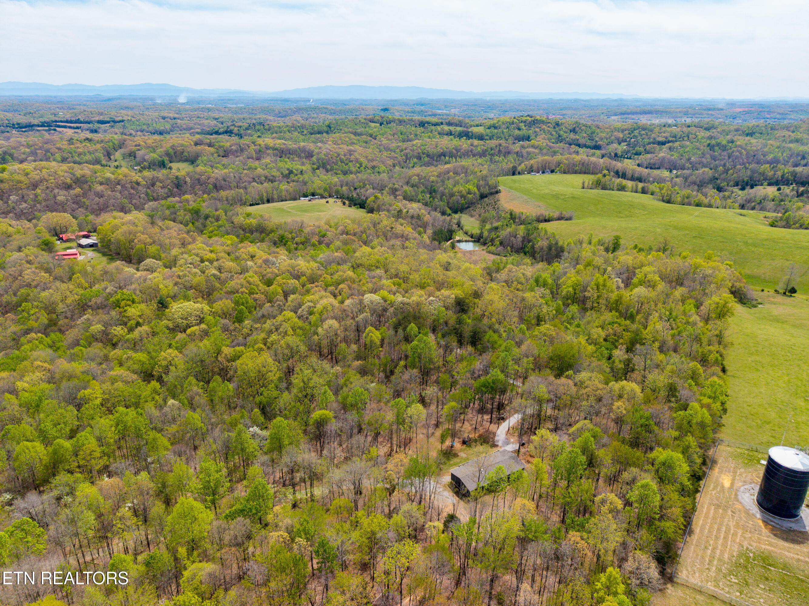 702 Dogwood Valley Road Kingston TN 37763