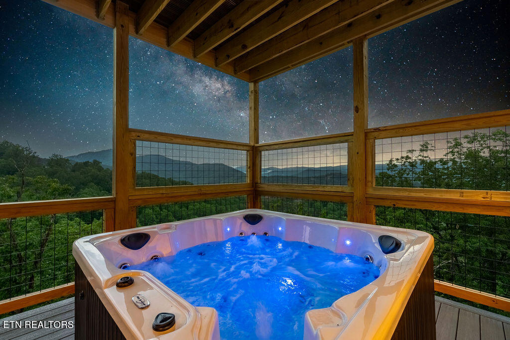 3225 Emerald Springs Loop Sevierville TN 37862