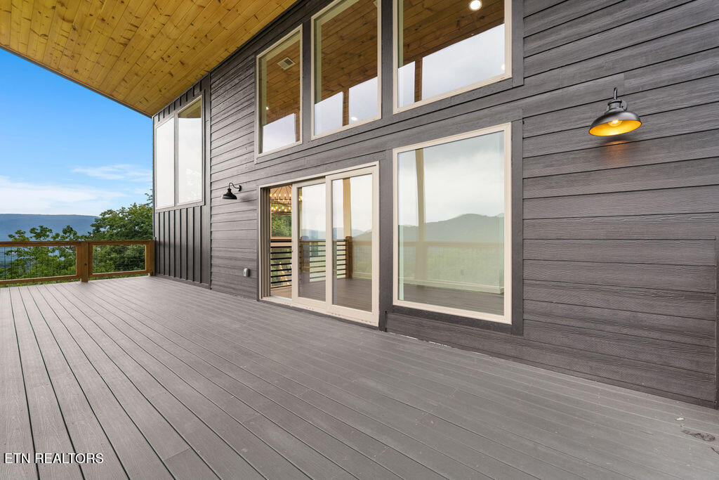 3225 Emerald Springs Loop Sevierville TN 37862