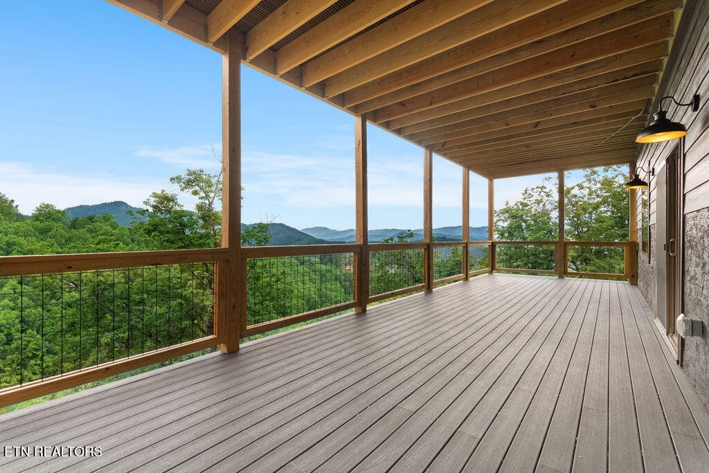 3225 Emerald Springs Loop Sevierville TN 37862