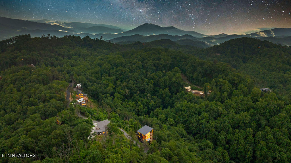3225 Emerald Springs Loop Sevierville TN 37862