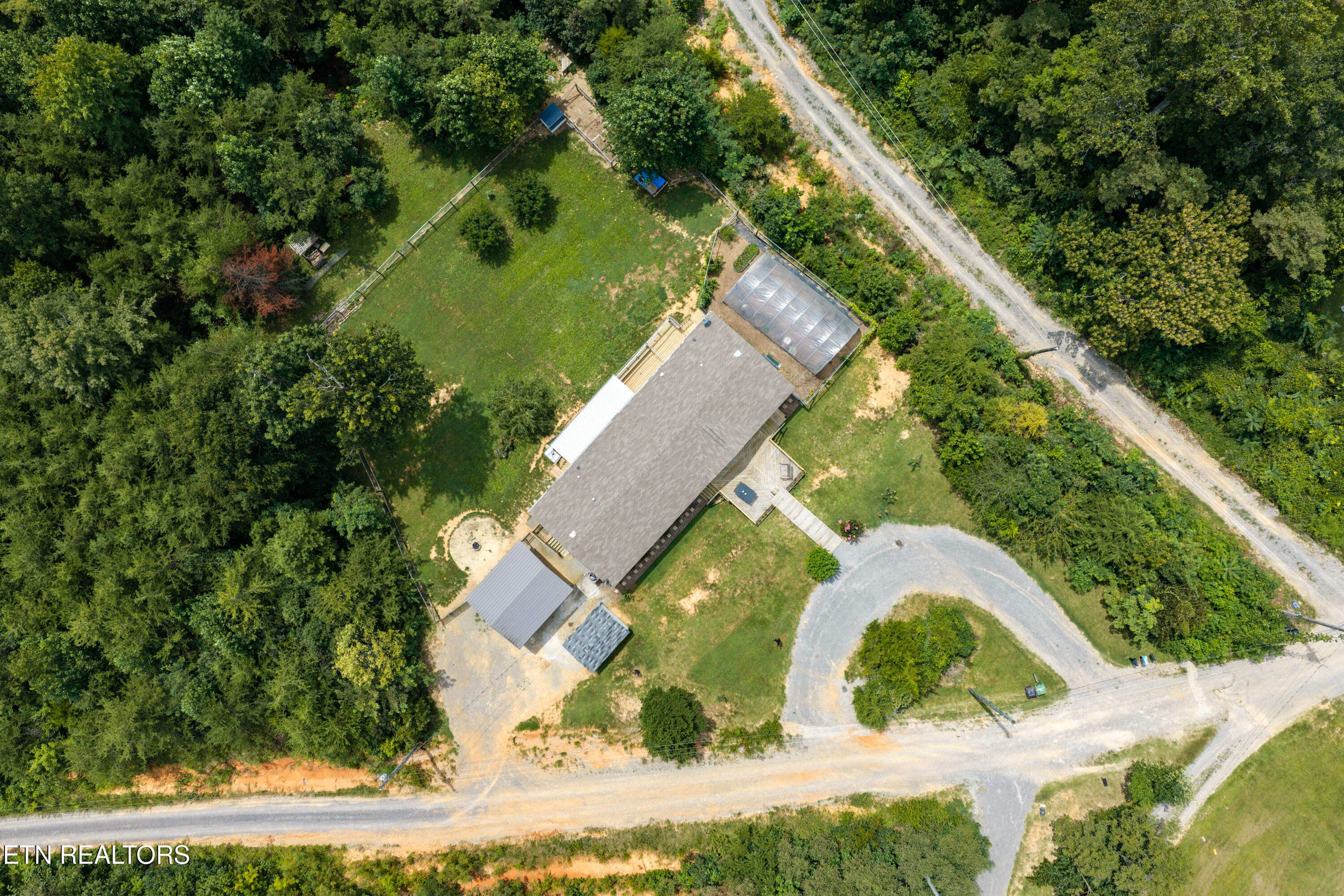 126 Gregory Lane Maynardville TN 37807