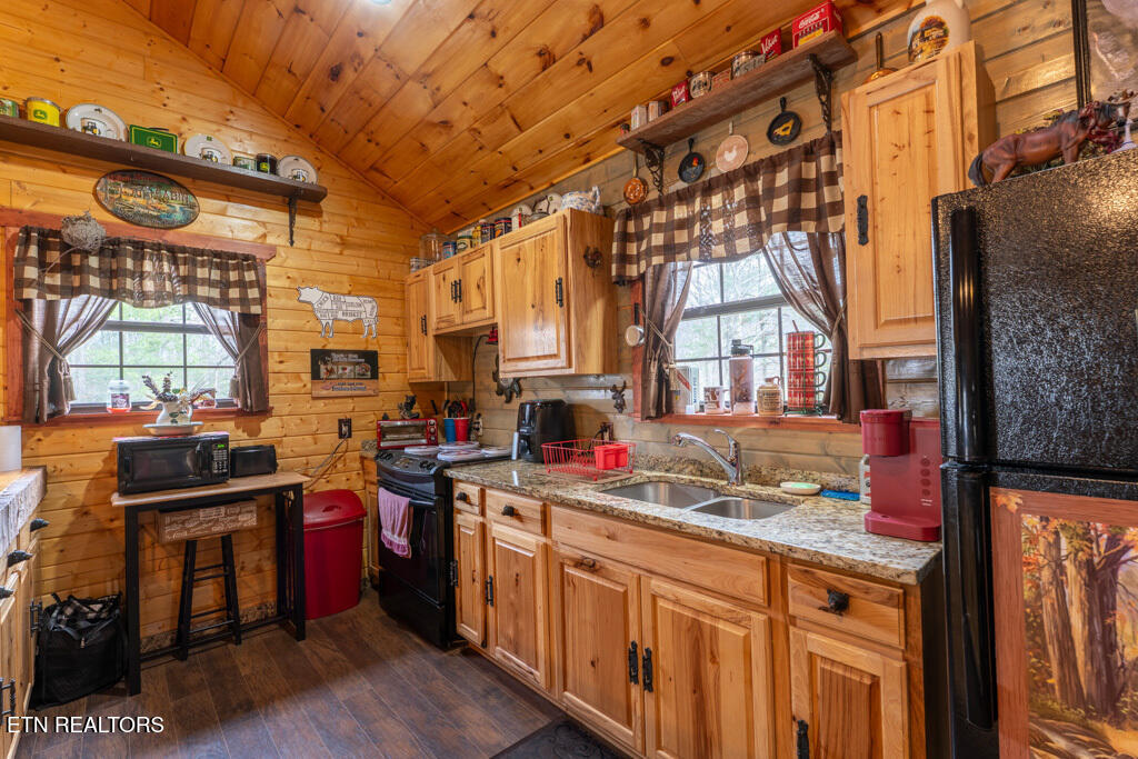 2688 Rafter Road Tellico Plains TN 37385