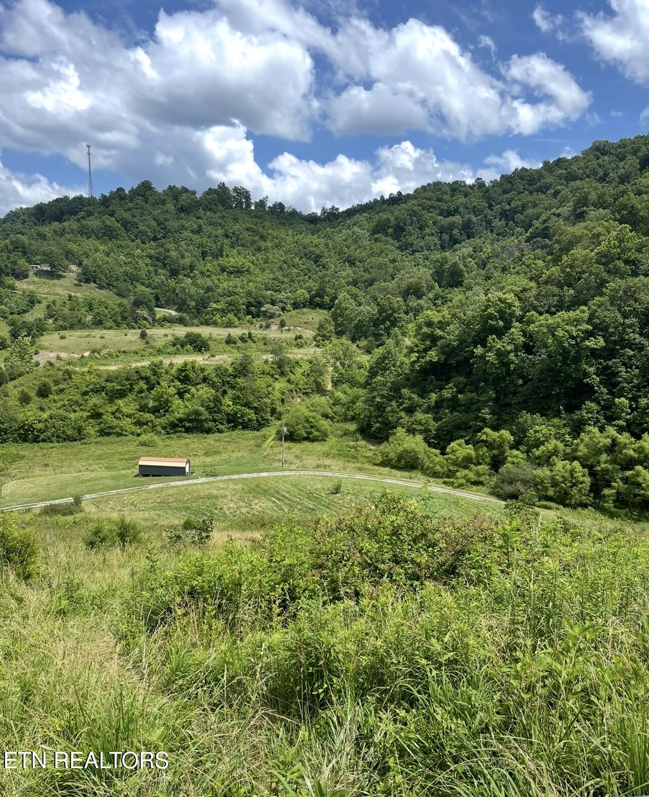 3796 Highway 25e S Tazewell TN 37879