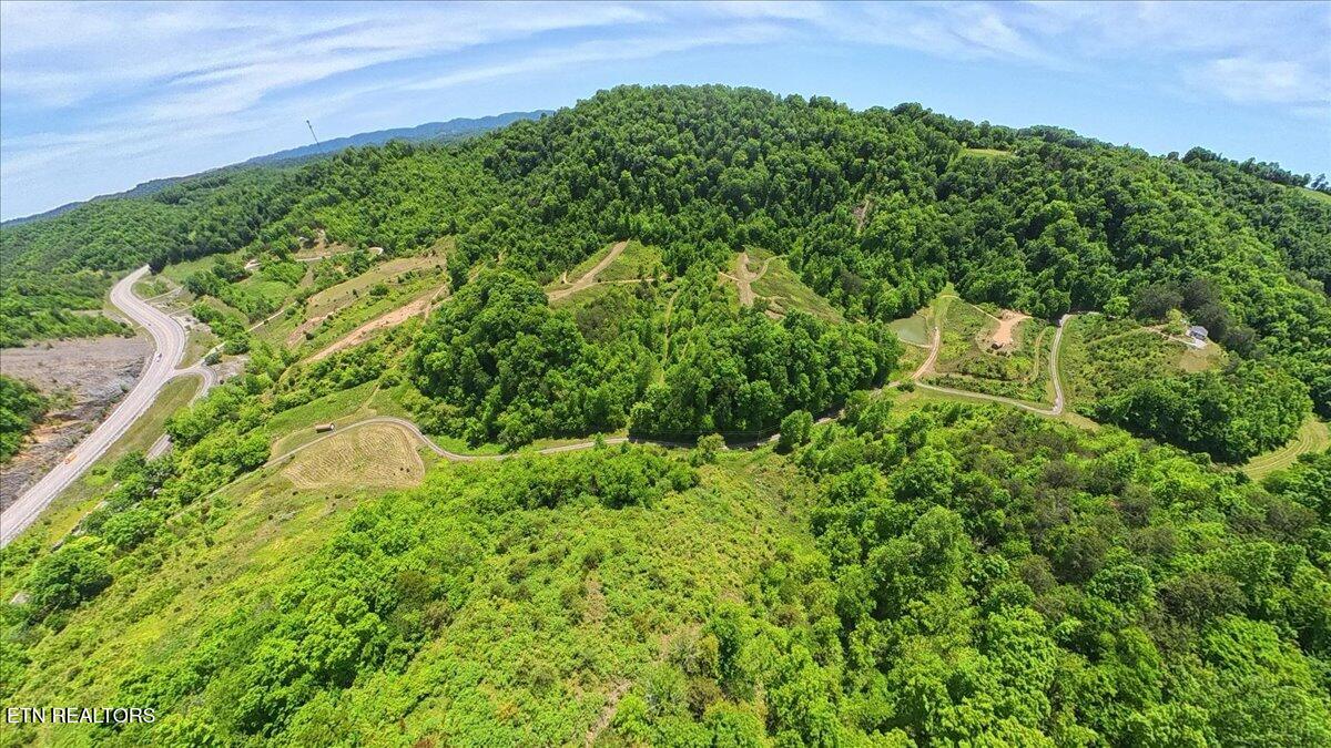 3796 Highway 25e S Tazewell TN 37879