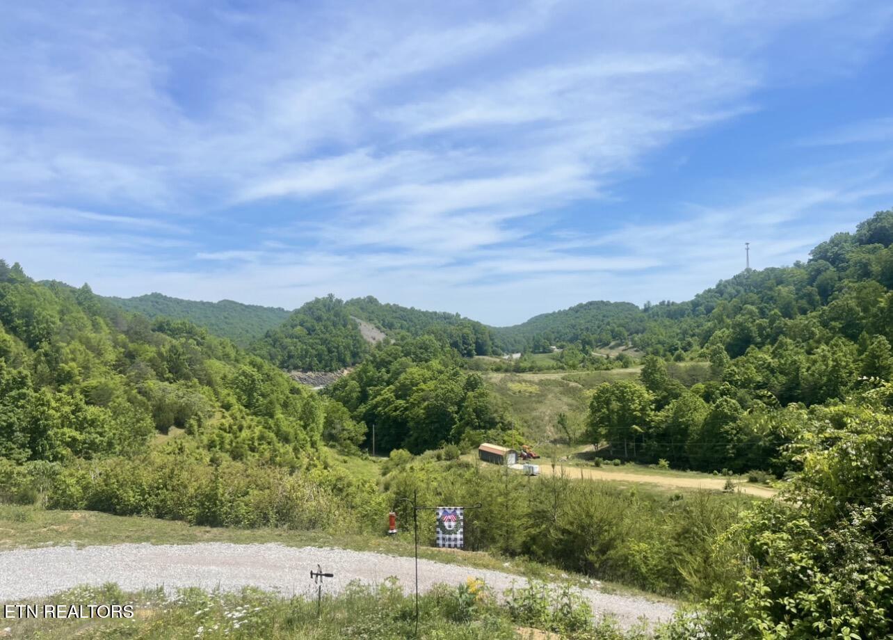 3796 Highway 25e S Tazewell TN 37879