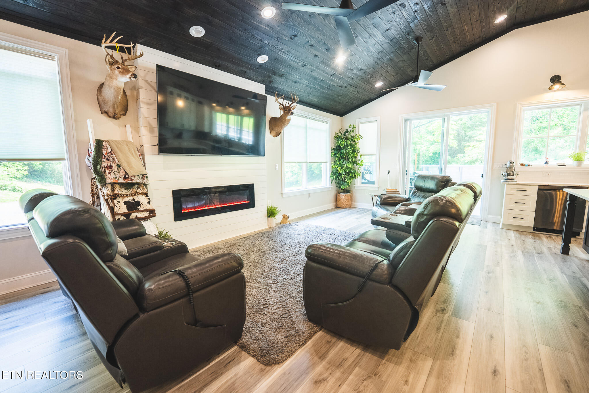 622 Earls Hollow Road Speedwell TN 37870