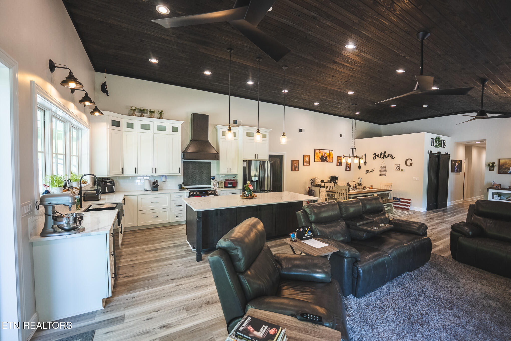 622 Earls Hollow Road Speedwell TN 37870