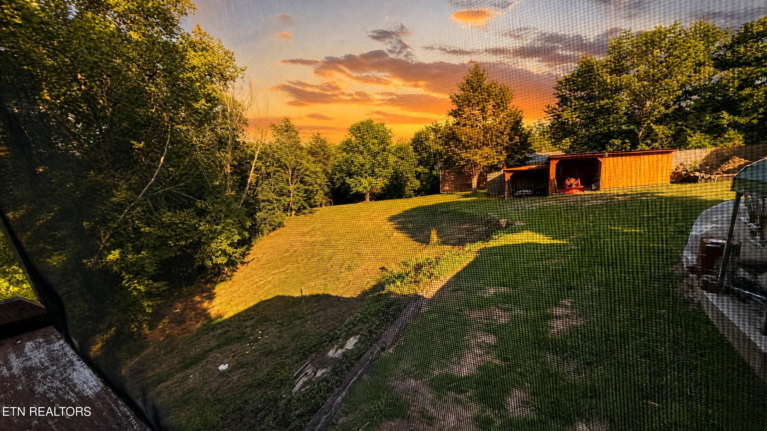 1869 E Old Topside Road Louisville TN 37777