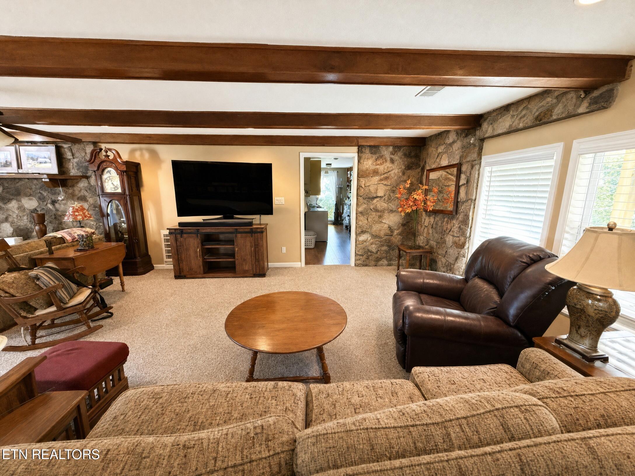 1869 E Old Topside Road Louisville TN 37777
