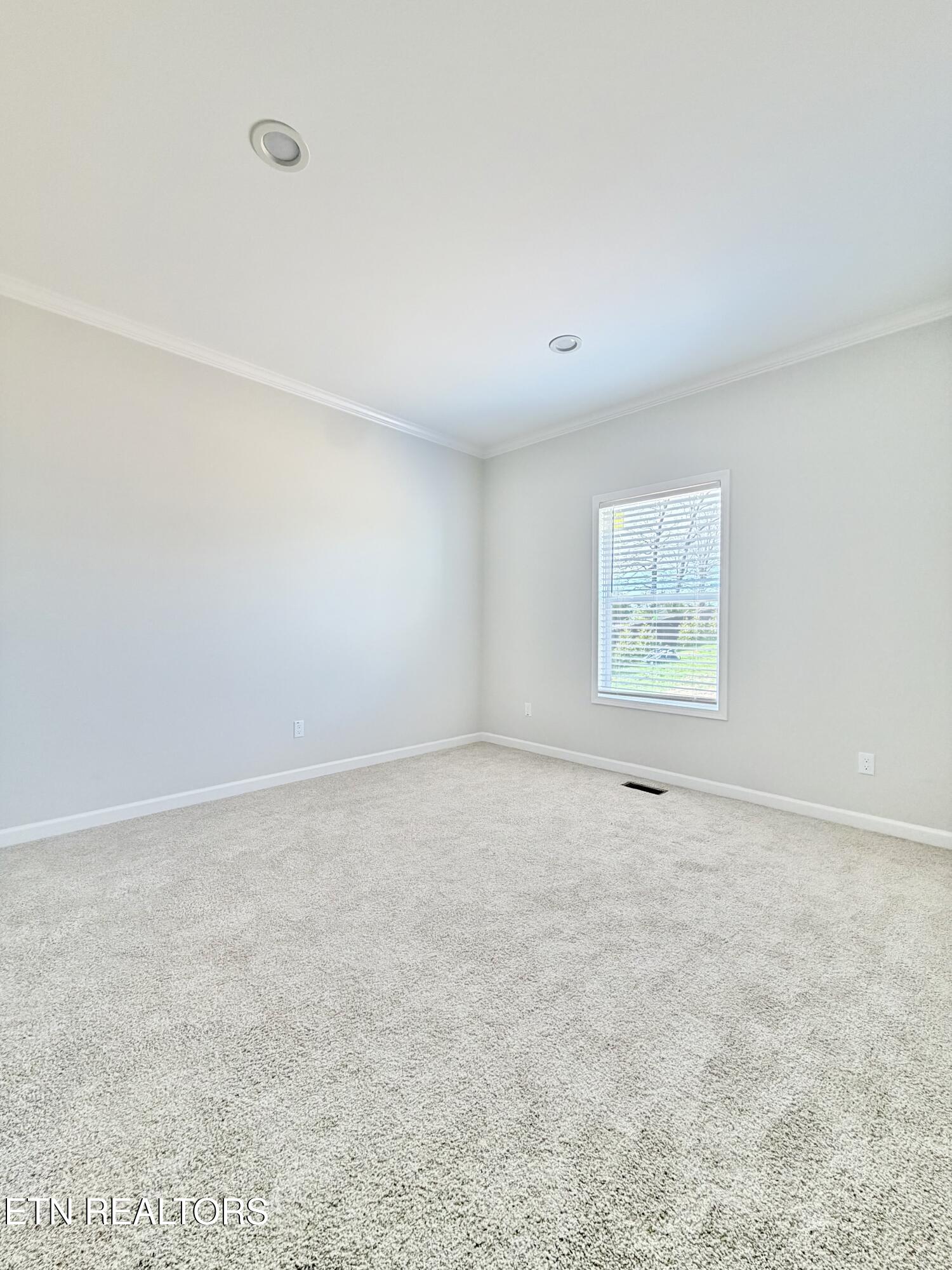 137 Turquoise Lane New Tazewell TN 37825