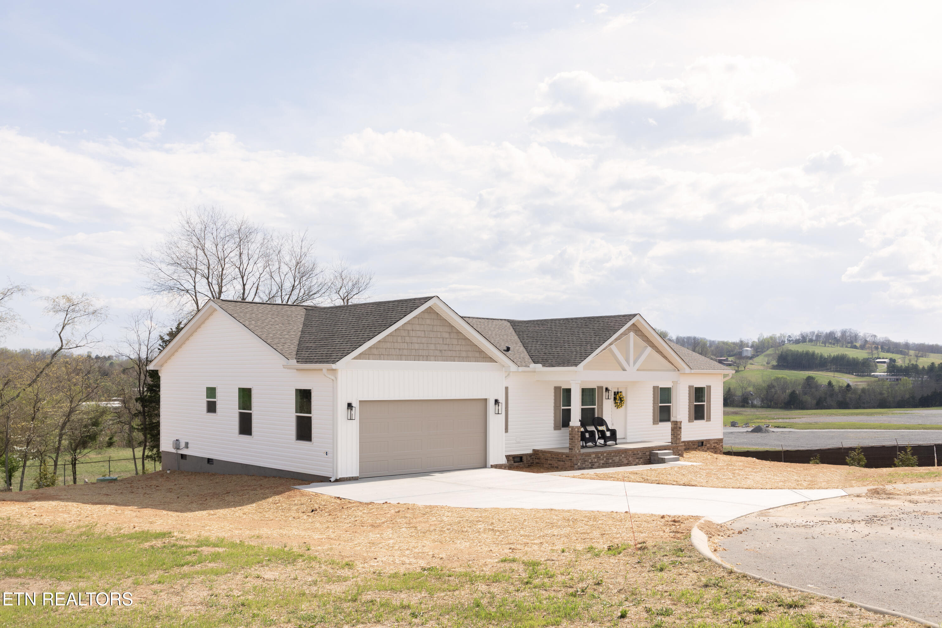 137 Turquoise Lane New Tazewell TN 37825