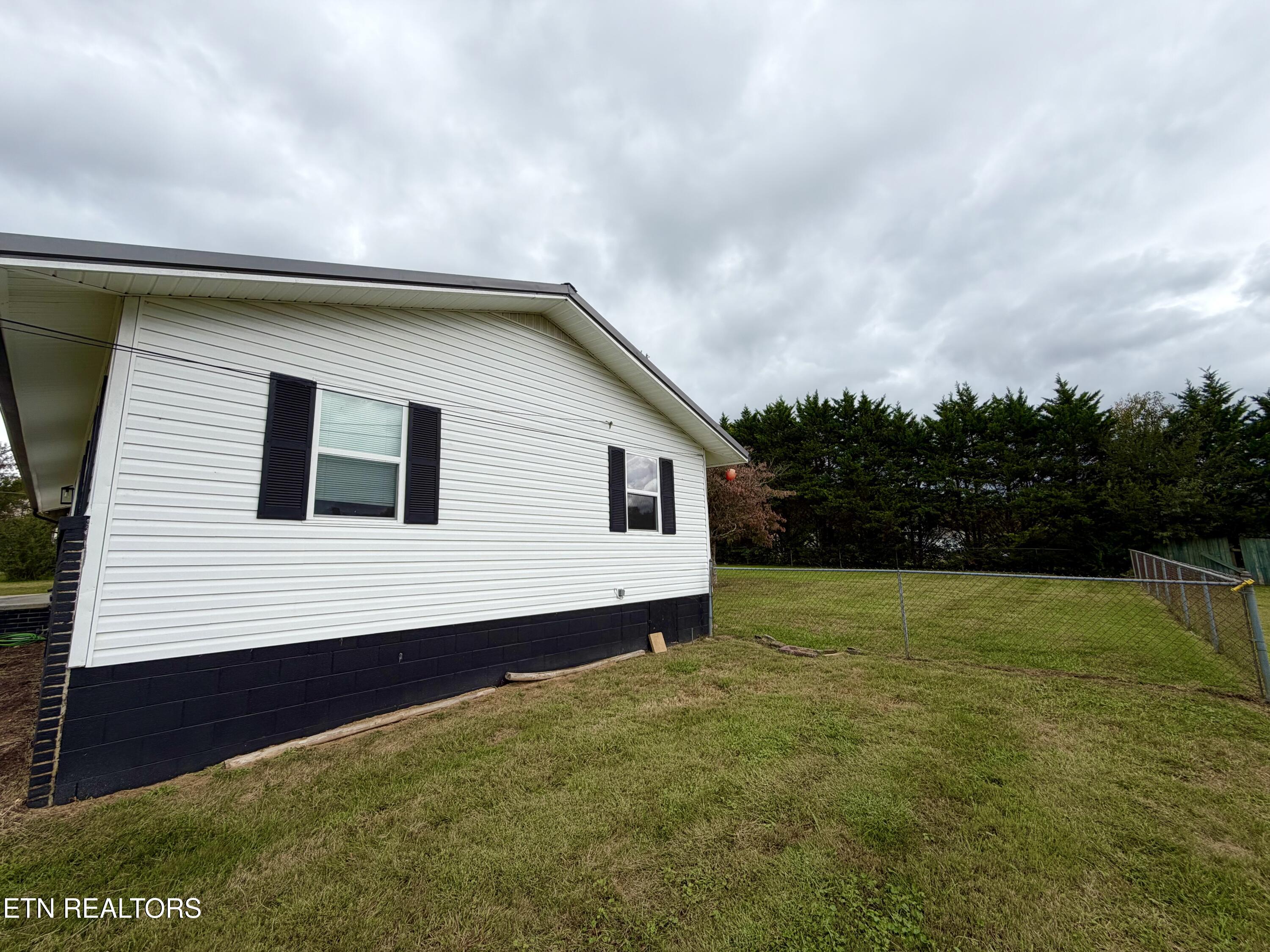 151 Jaynes Road Tazewell TN 37879