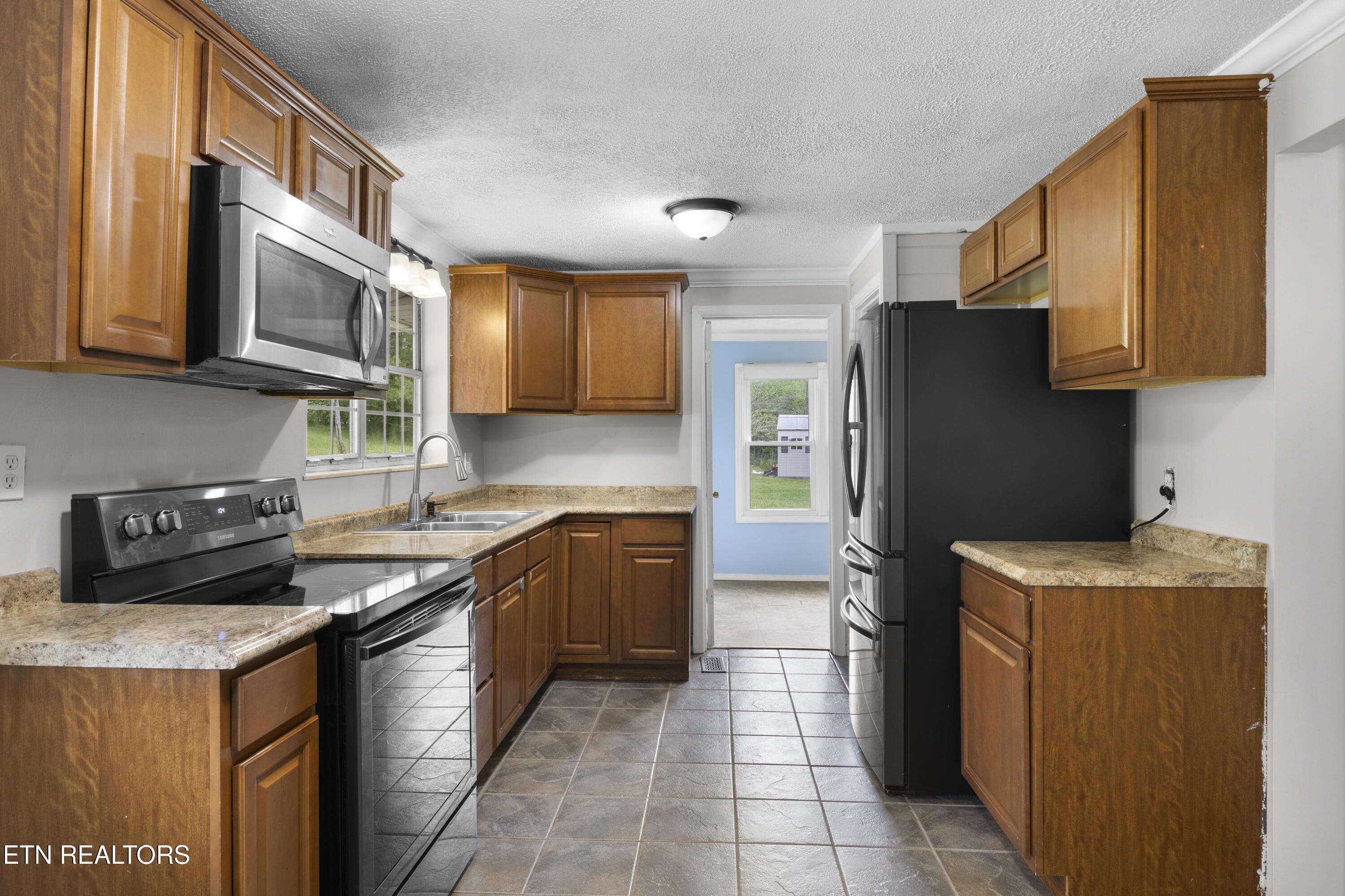 733 Finn Long Road Friendsville TN 37737