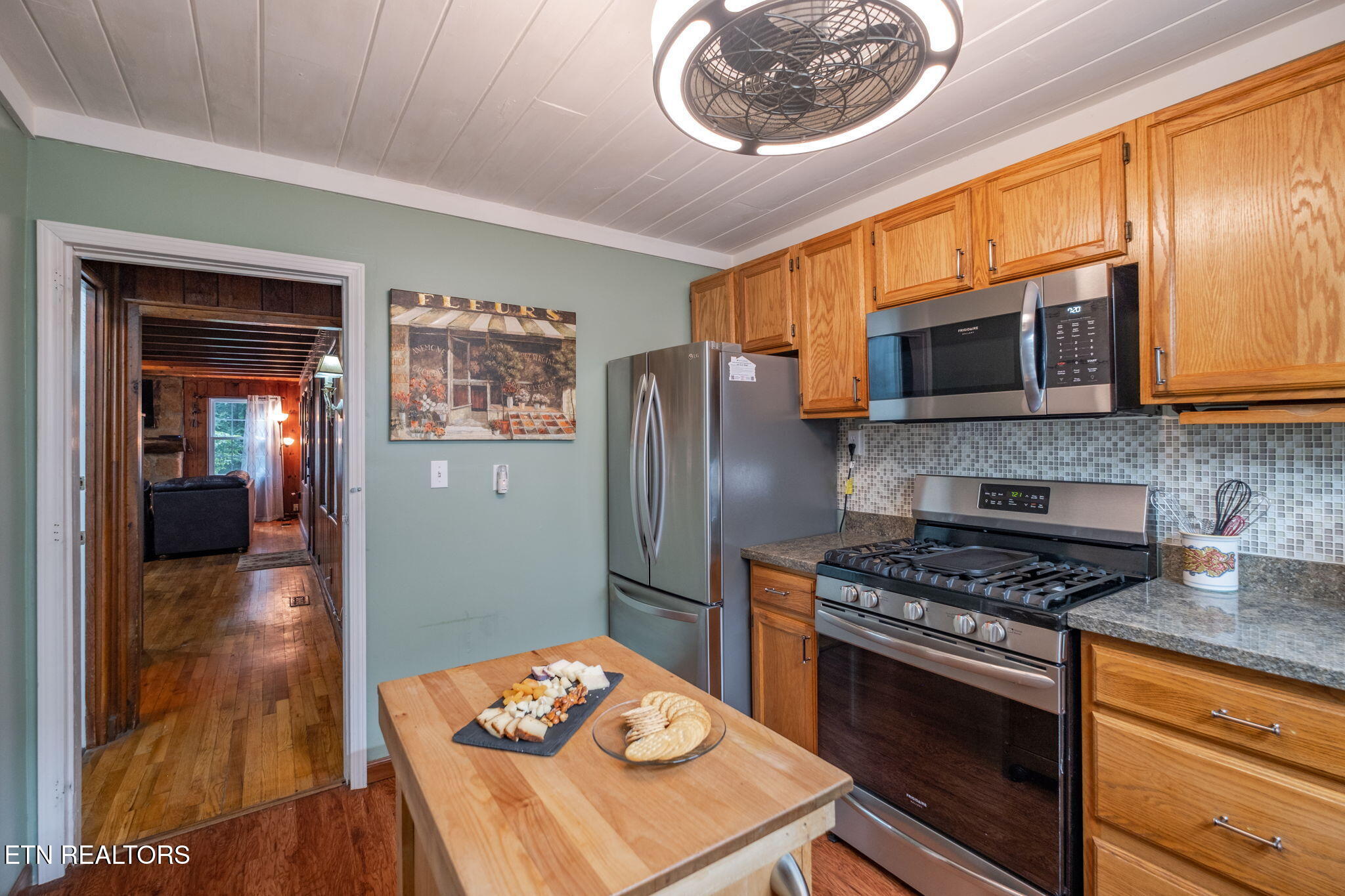 204 Hill Street Gatlinburg TN 37738