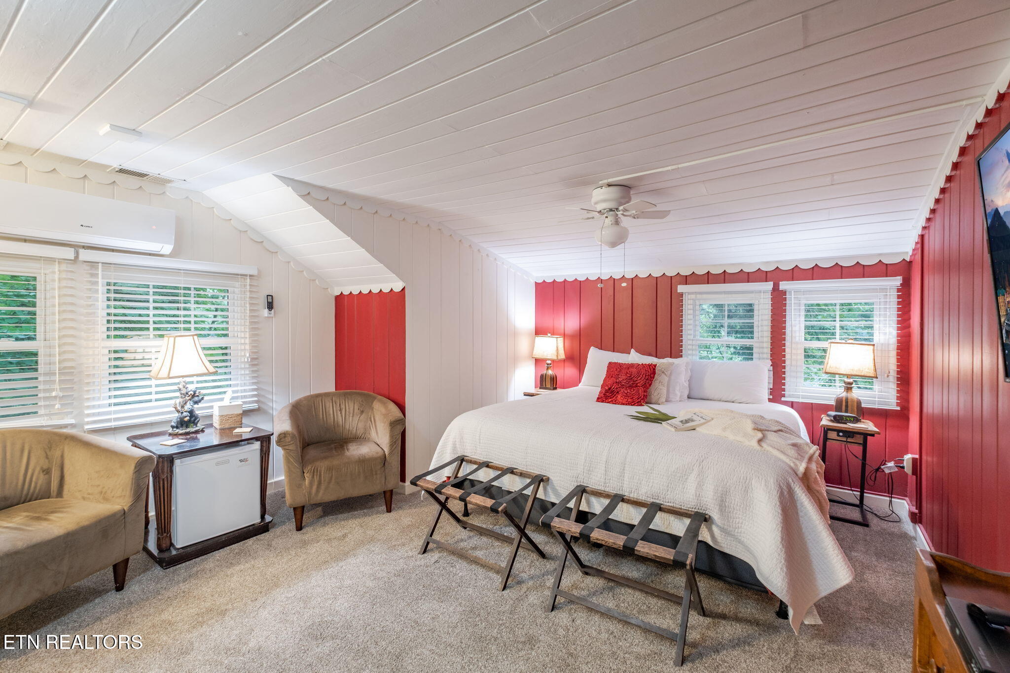 204 Hill Street Gatlinburg TN 37738