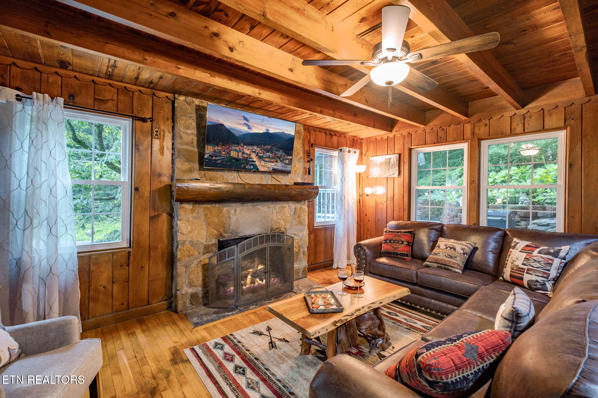 204 Hill Street Gatlinburg TN 37738