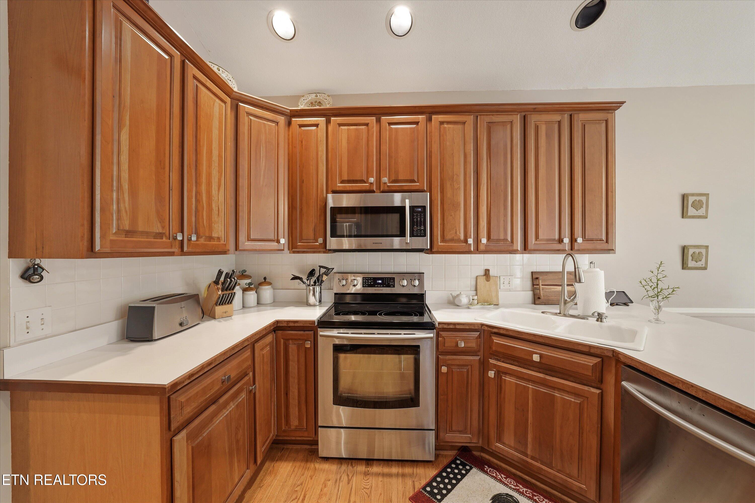 127 Kawatuska Way Loudon TN 37774