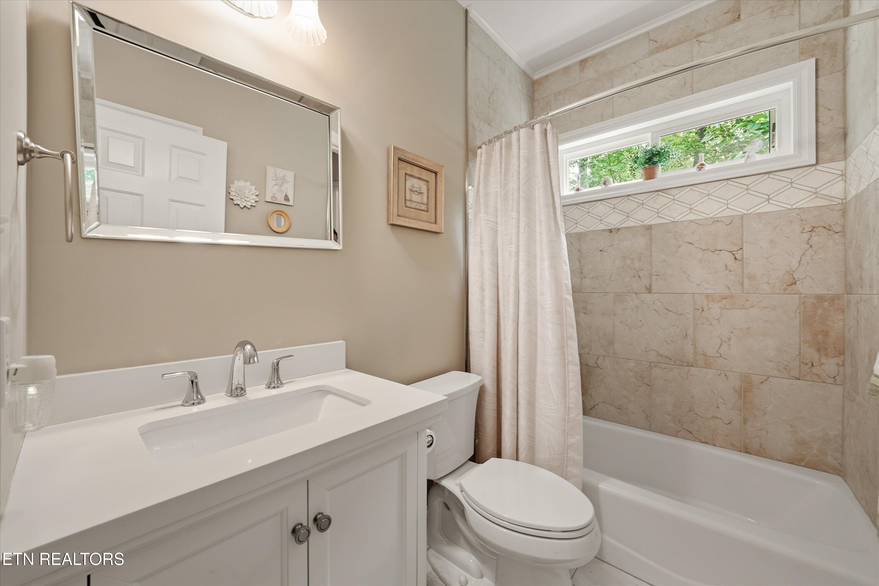 127 Kawatuska Way Loudon TN 37774